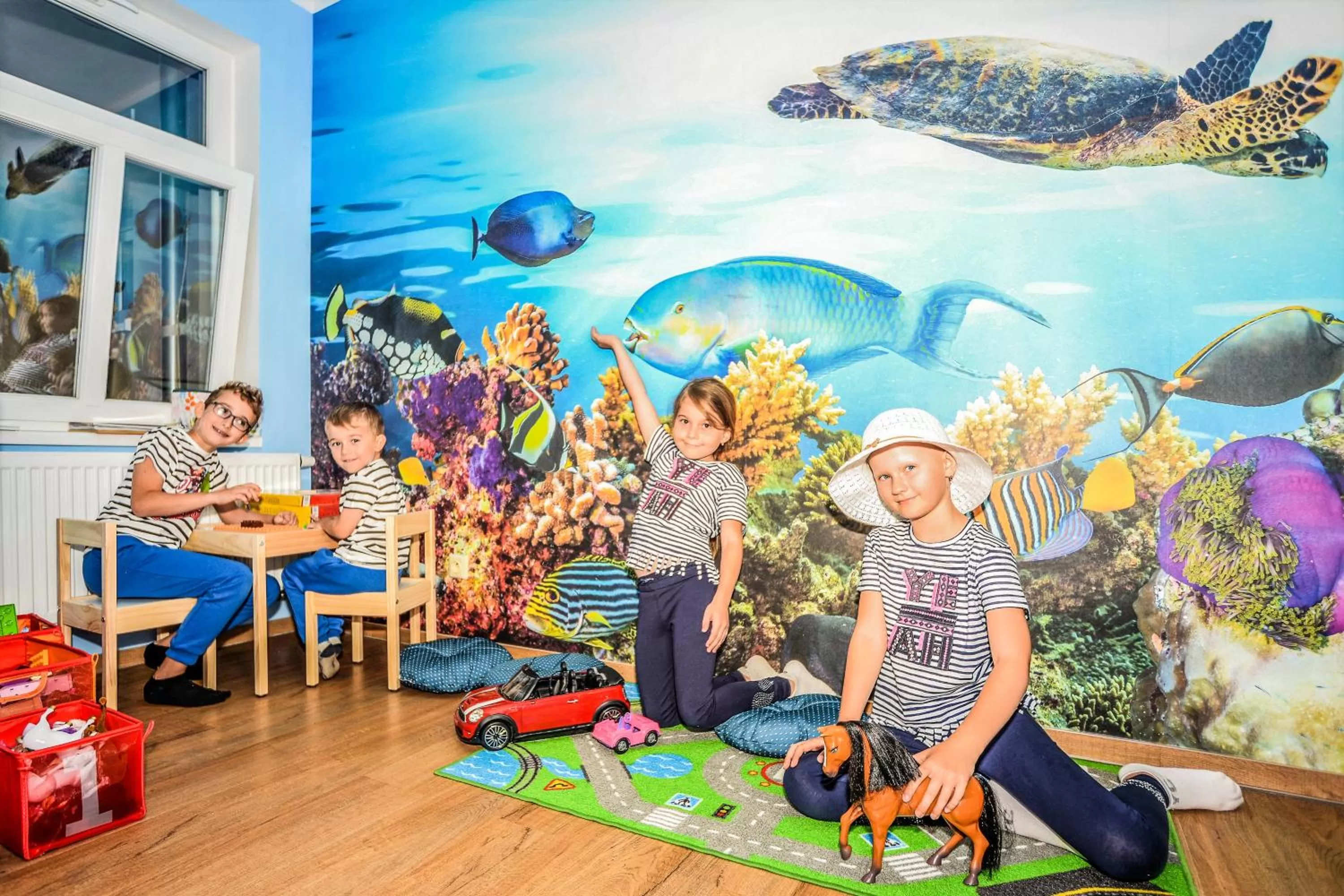 Kids's club, Children in La Port