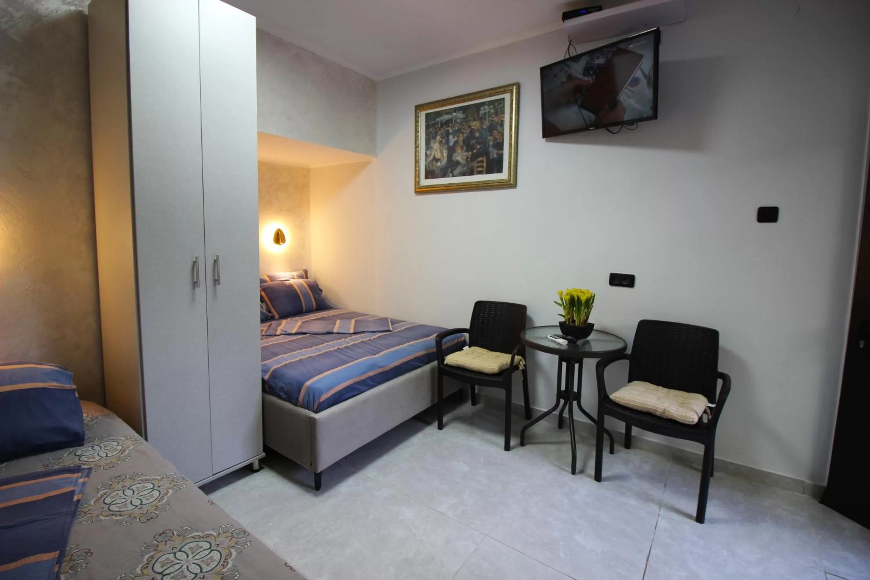 Bedroom, Bed in Sunset Inn