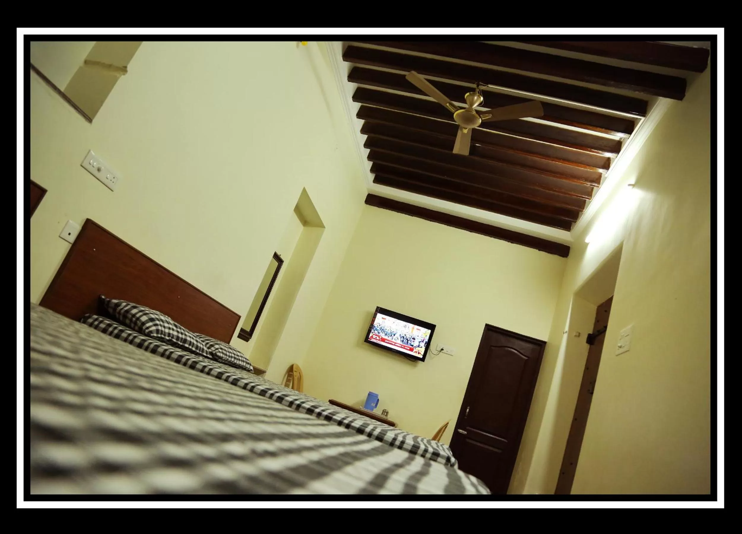 Bed in Pattiah Naidu Palace