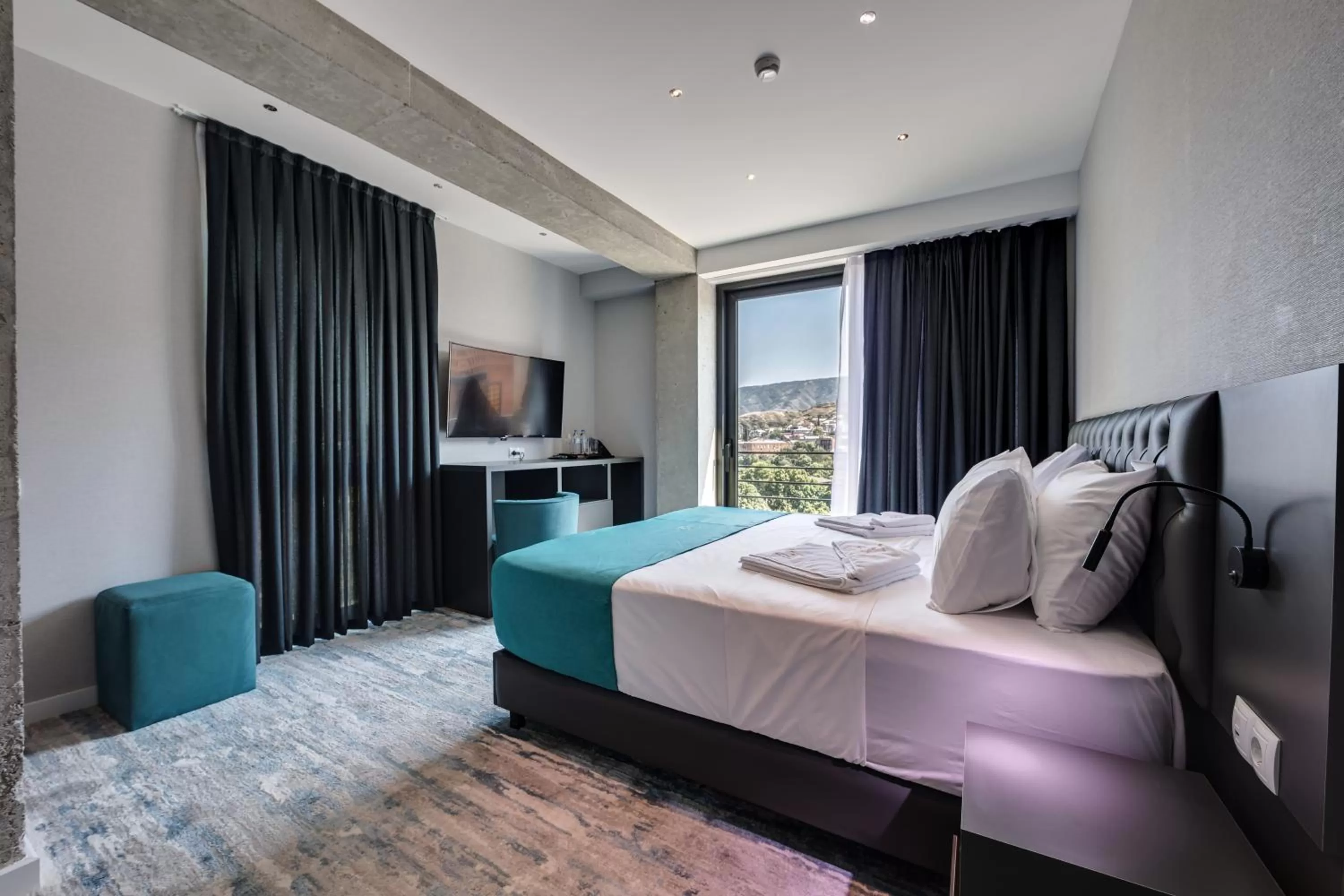 Photo of the whole room, Bed in Mit Hotel Tbilisi