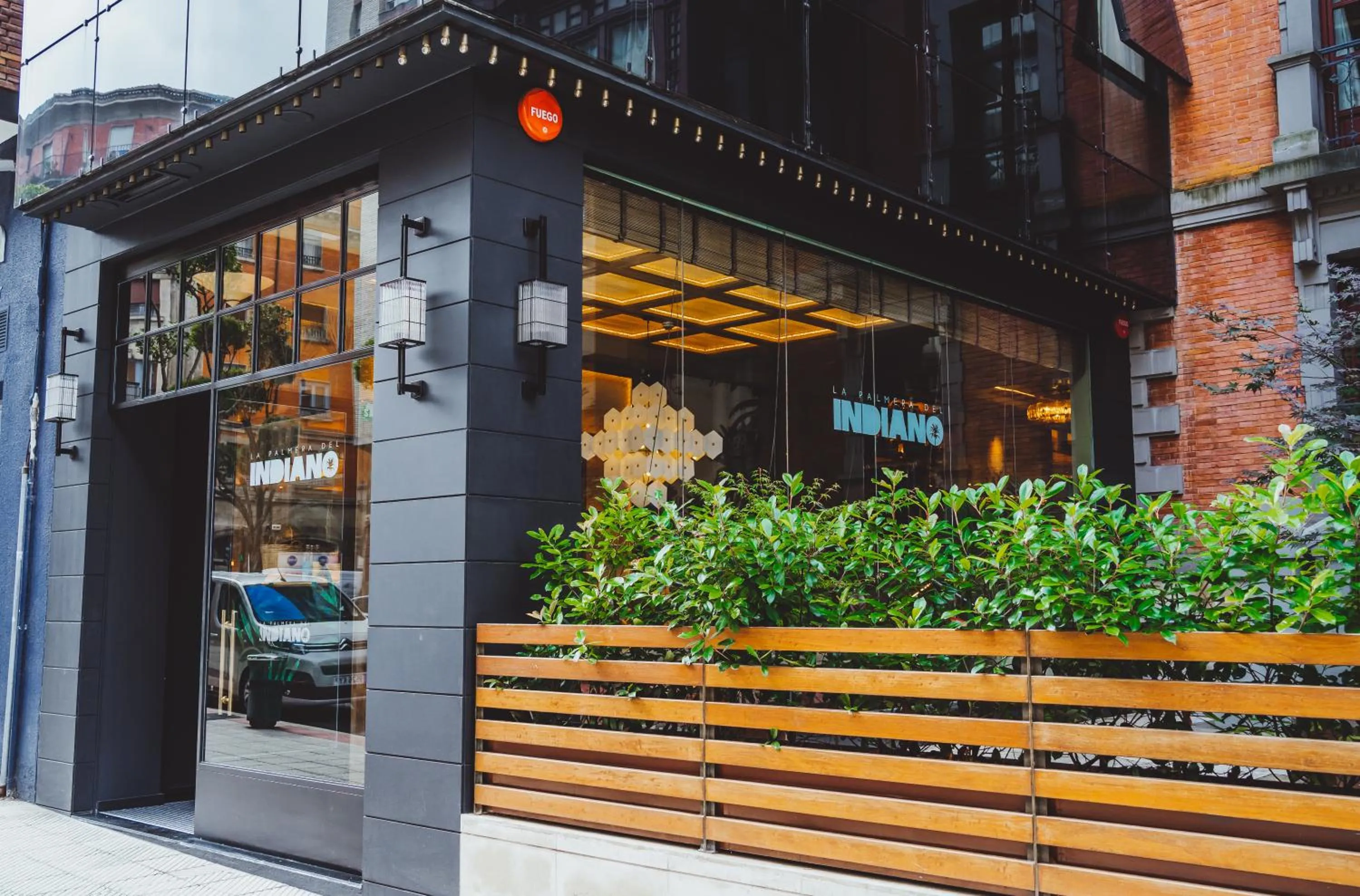 Restaurant/places to eat in Barceló Oviedo Cervantes