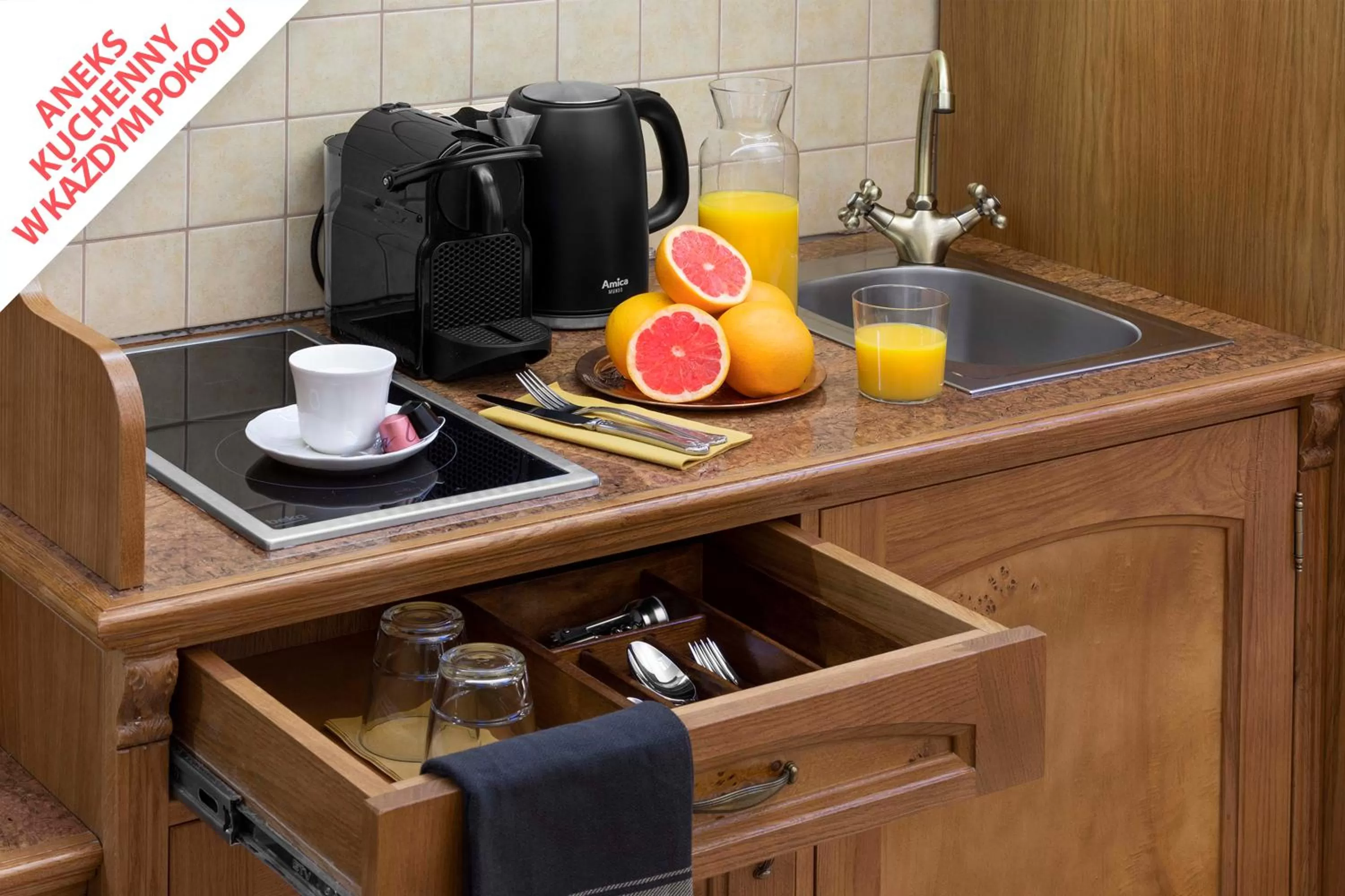 Coffee/tea facilities in Ventus Rosa Boutique Aparthotel