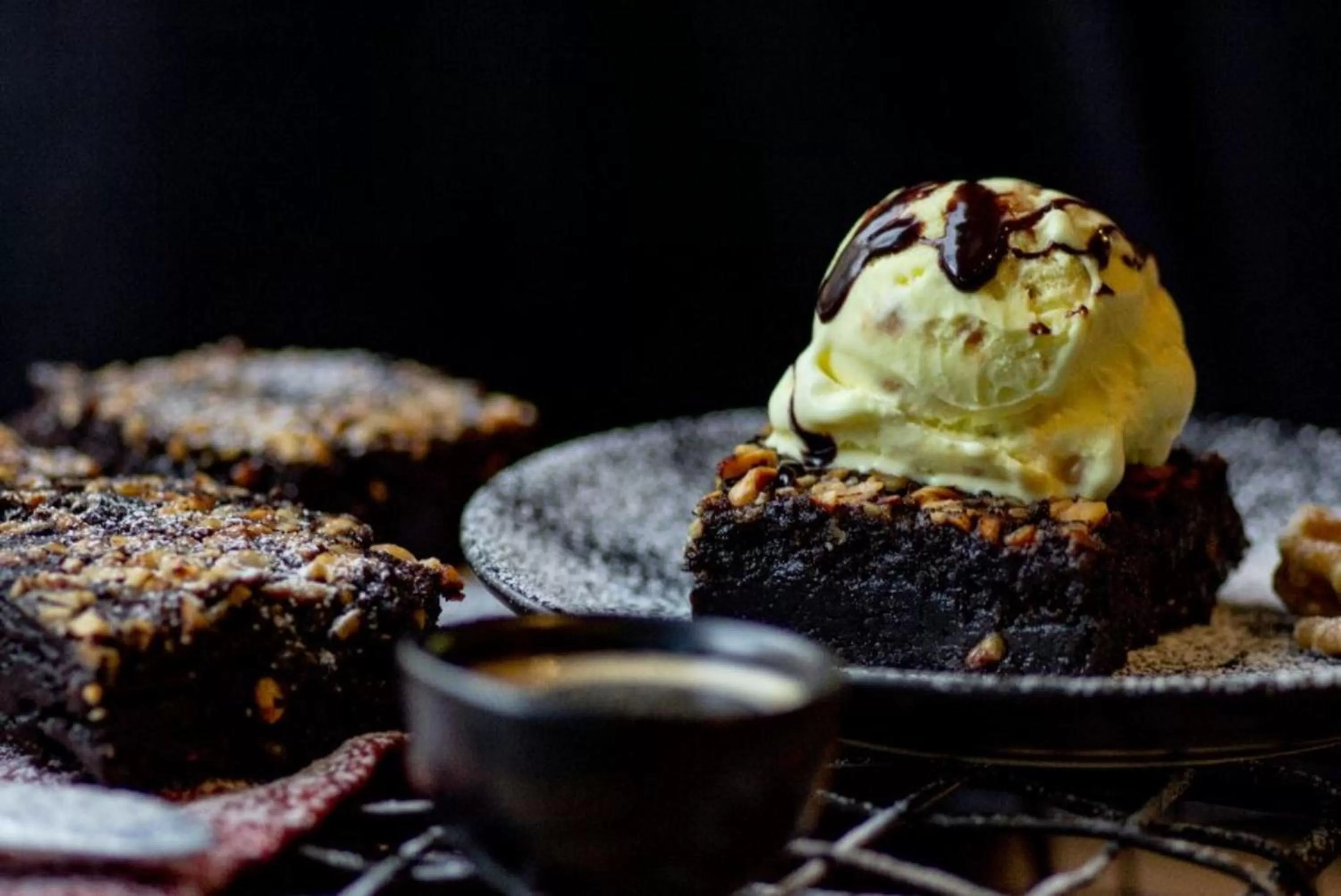 Restaurant/places to eat in Holiday Inn Express Ahmedabad Prahlad Nagar by IHG