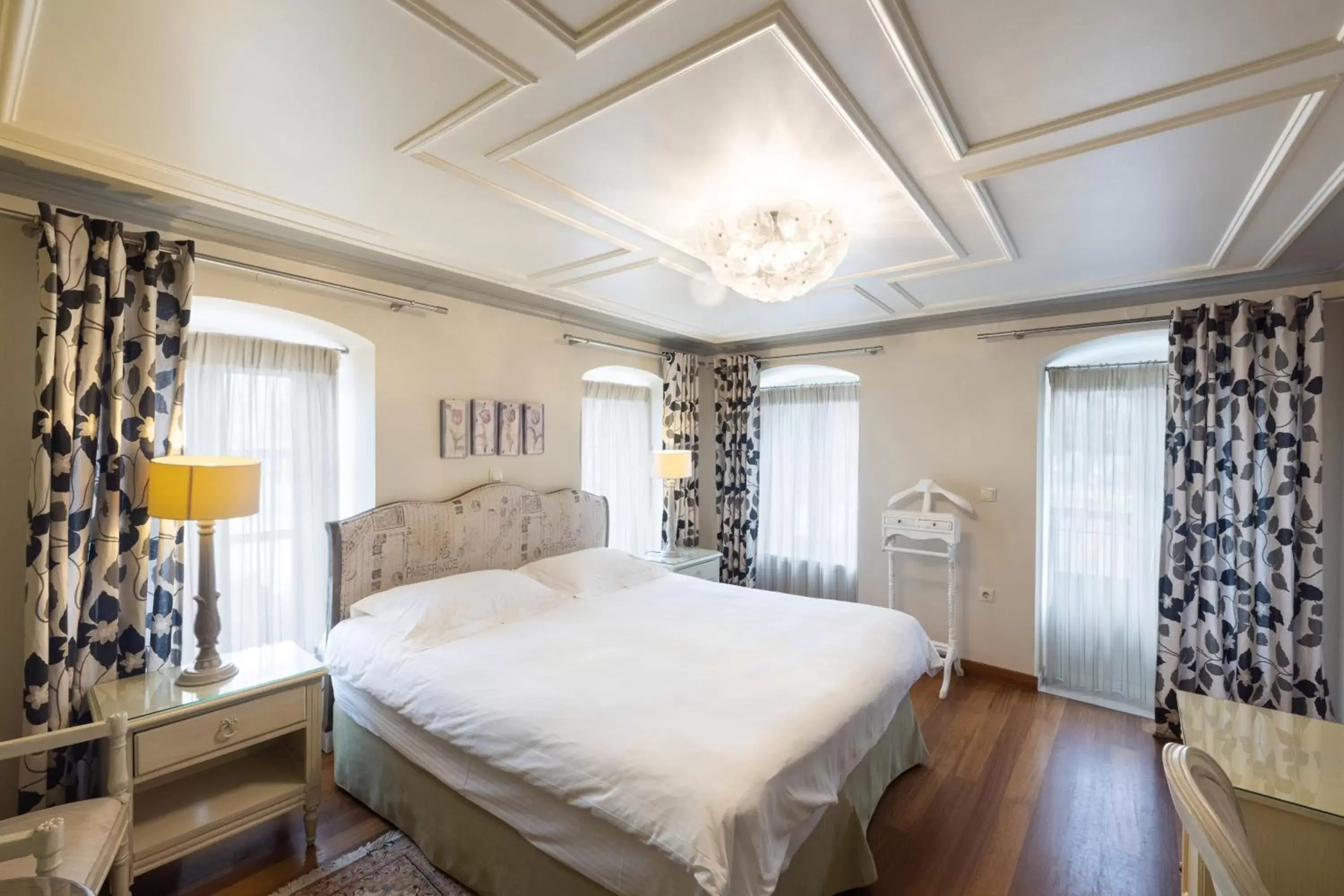 Deluxe Double Room in Kastello Hotel Deluxe Double Room in Kastello Hotel