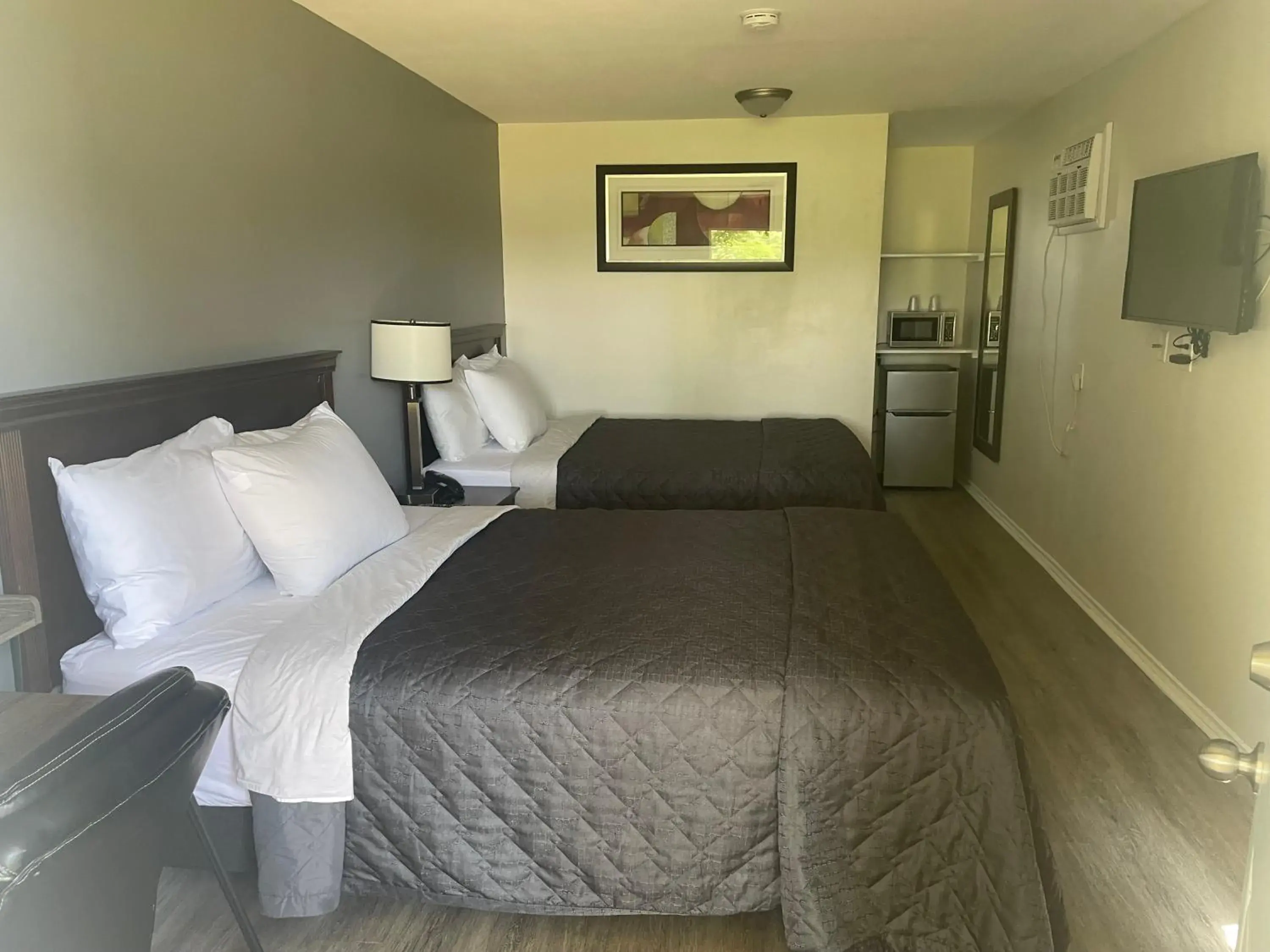 Double Room in Nites Inn Motel Double Room in Nites Inn Motel