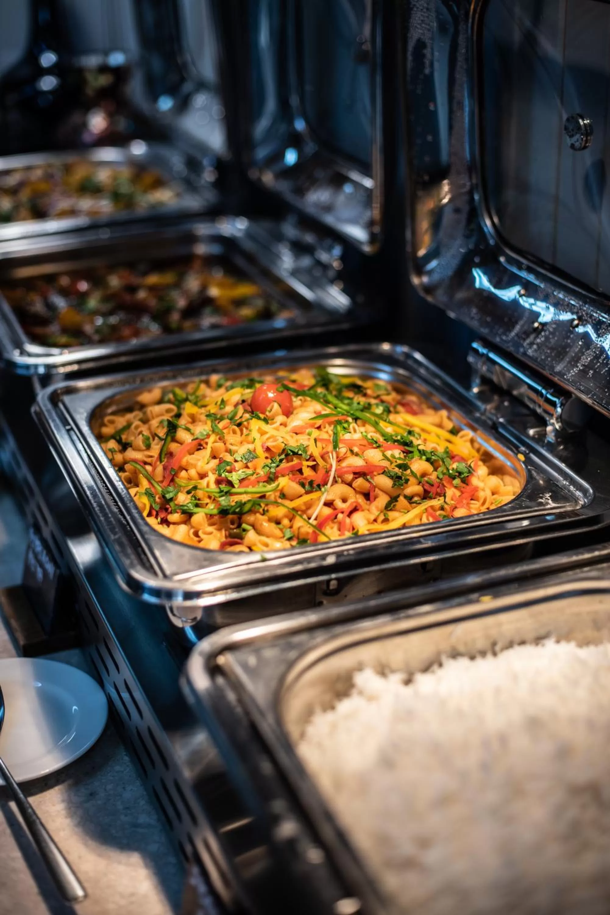 Restaurant/places to eat in BM Beach Hotel