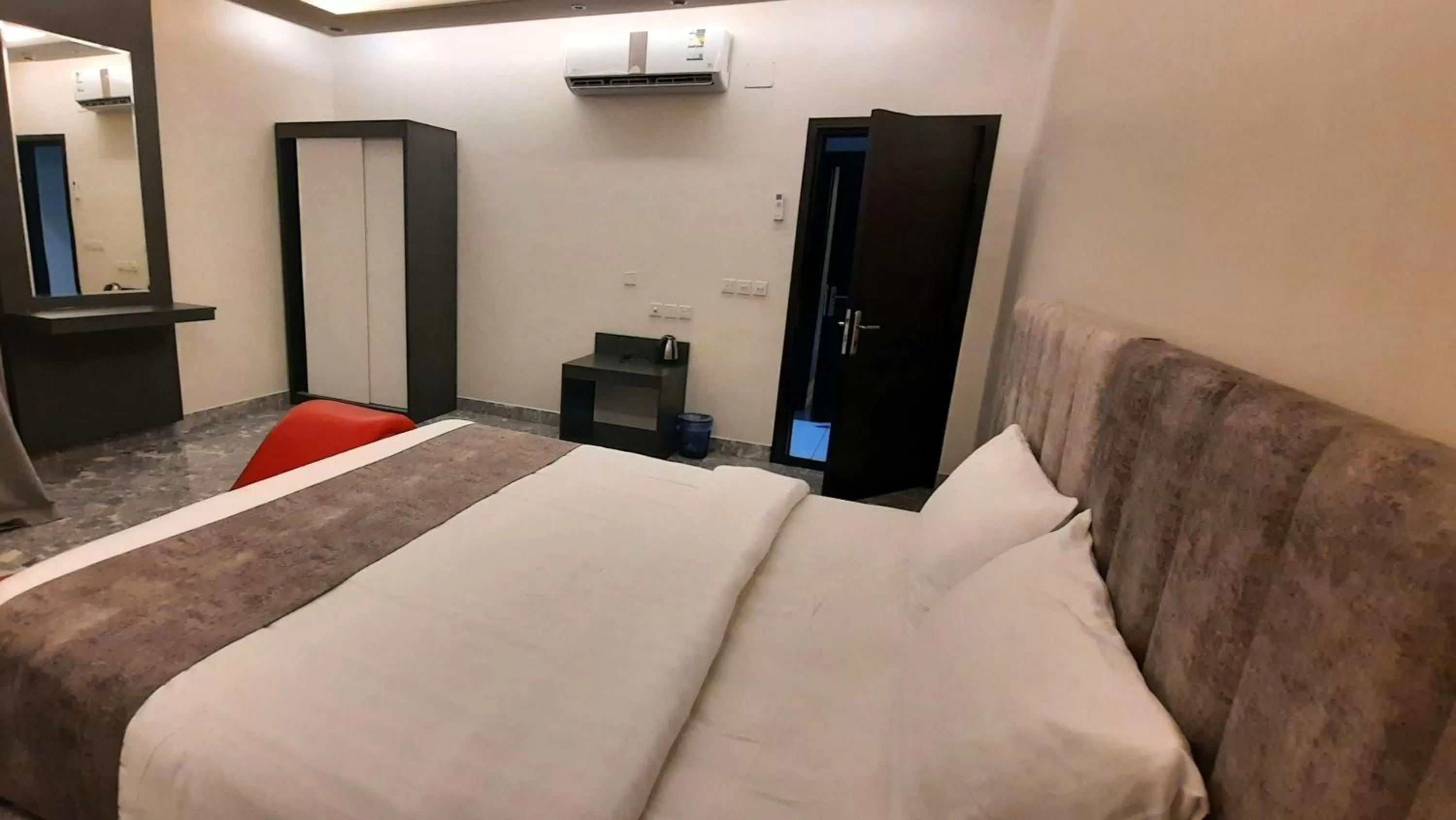 Bed in جولدن نيو جوان - Golden New Gewan - للشقق المخدومة