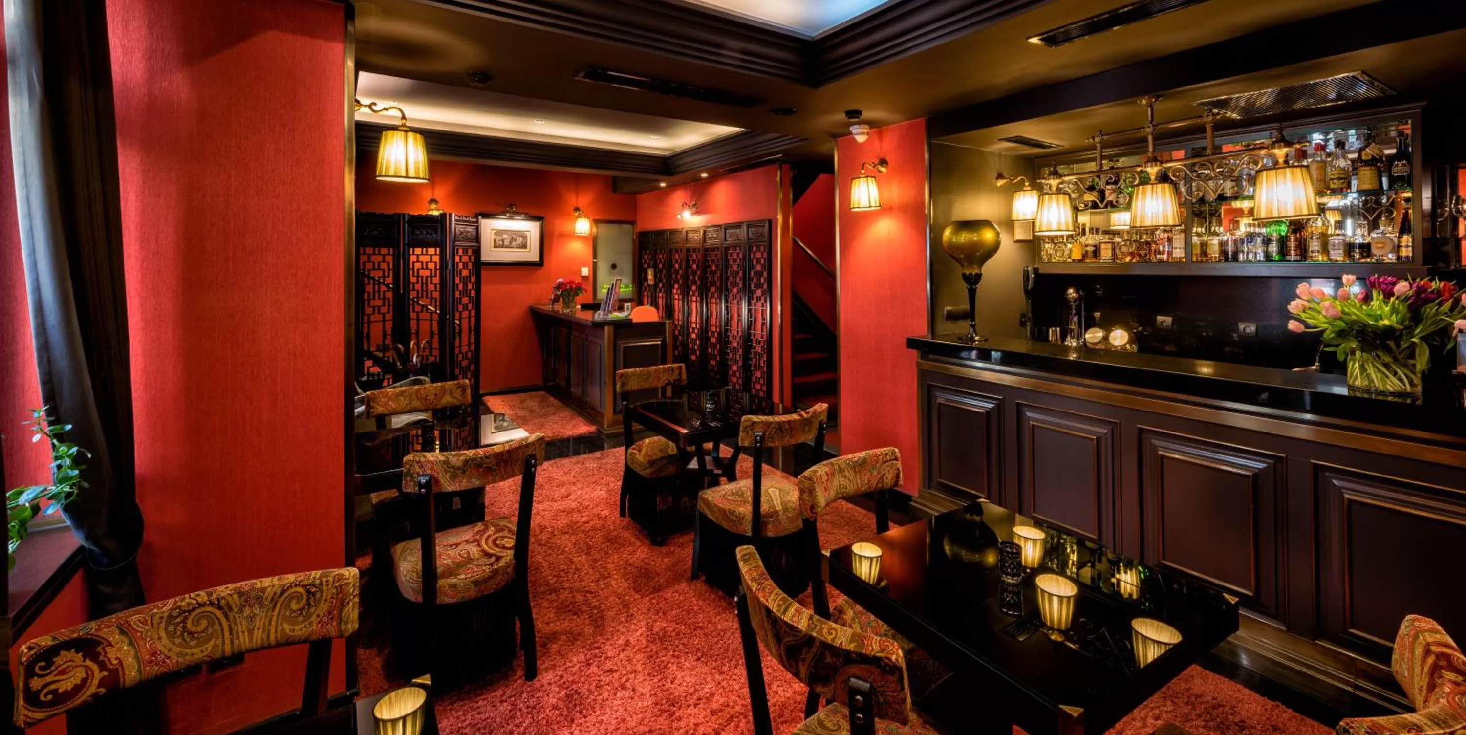 Lounge or bar in Maison Grecque Hotel Extraordinaire