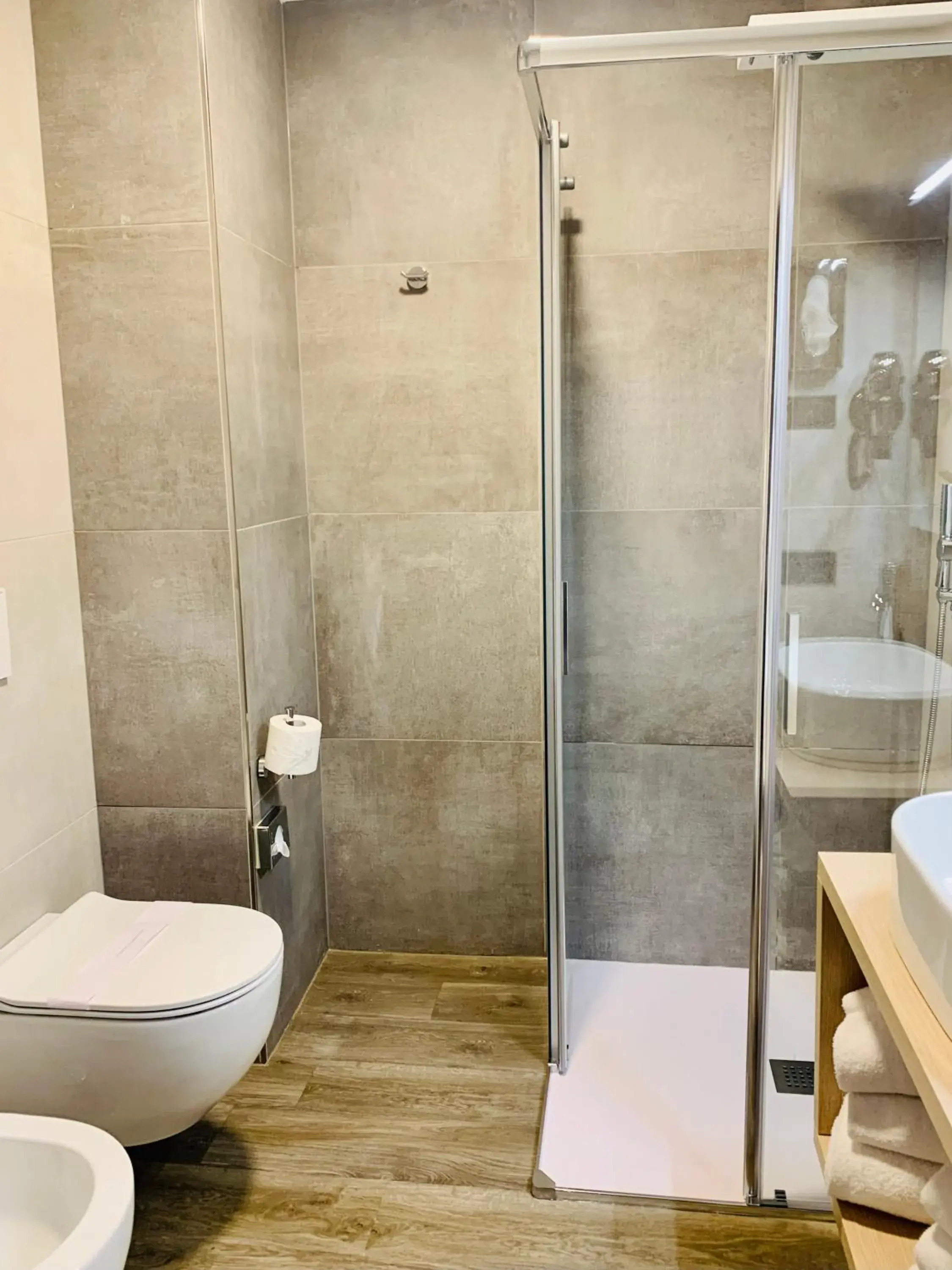 Quadruple Room with Terrace in Hotel Campagnola Quadruple Room with Terrace in Hotel Campagnola