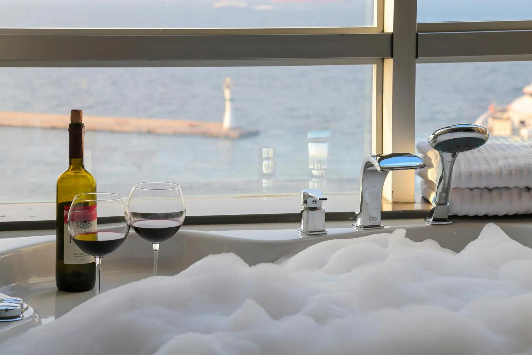 Bed in Pasaport Pier Hotel