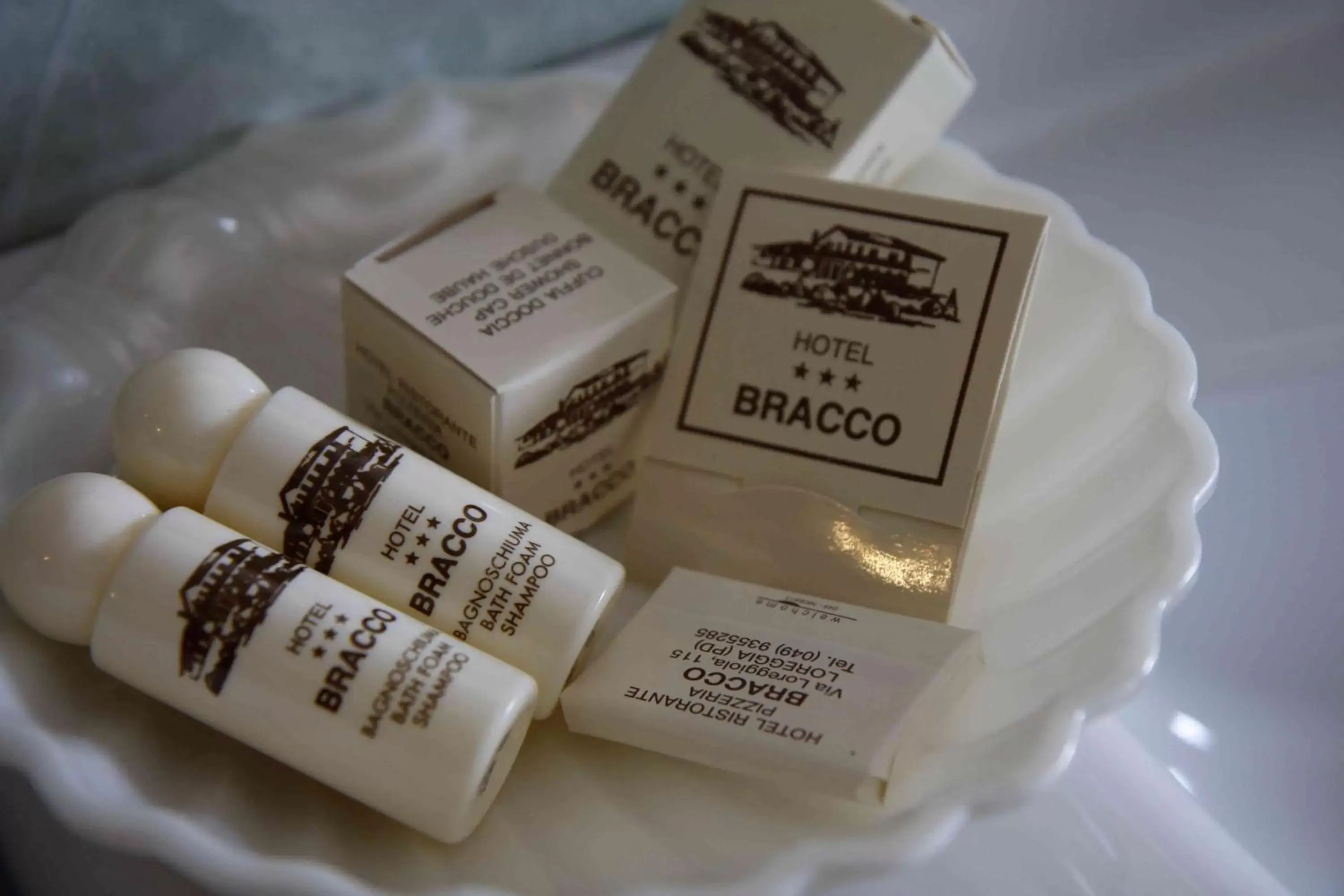 Twin Room in Hotel Bracco Twin Room in Hotel Bracco