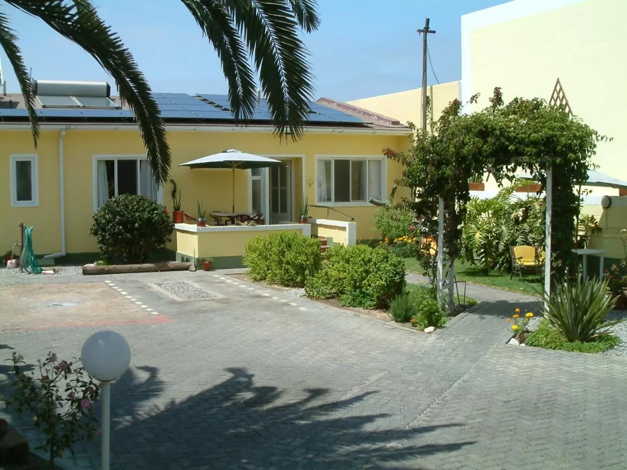 Property building in Pension d'Avignon