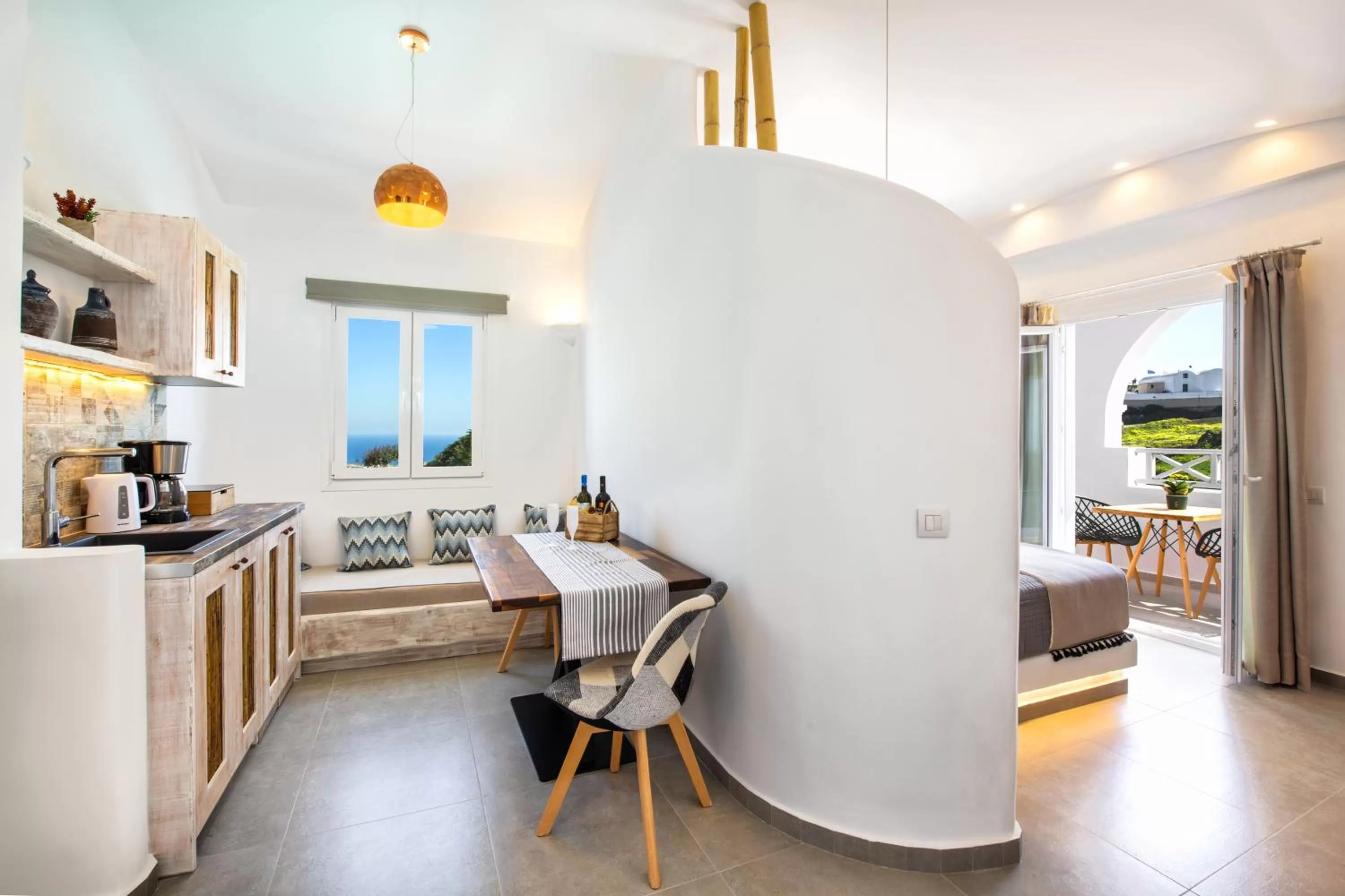 Living room, Bed in Abasa Suites