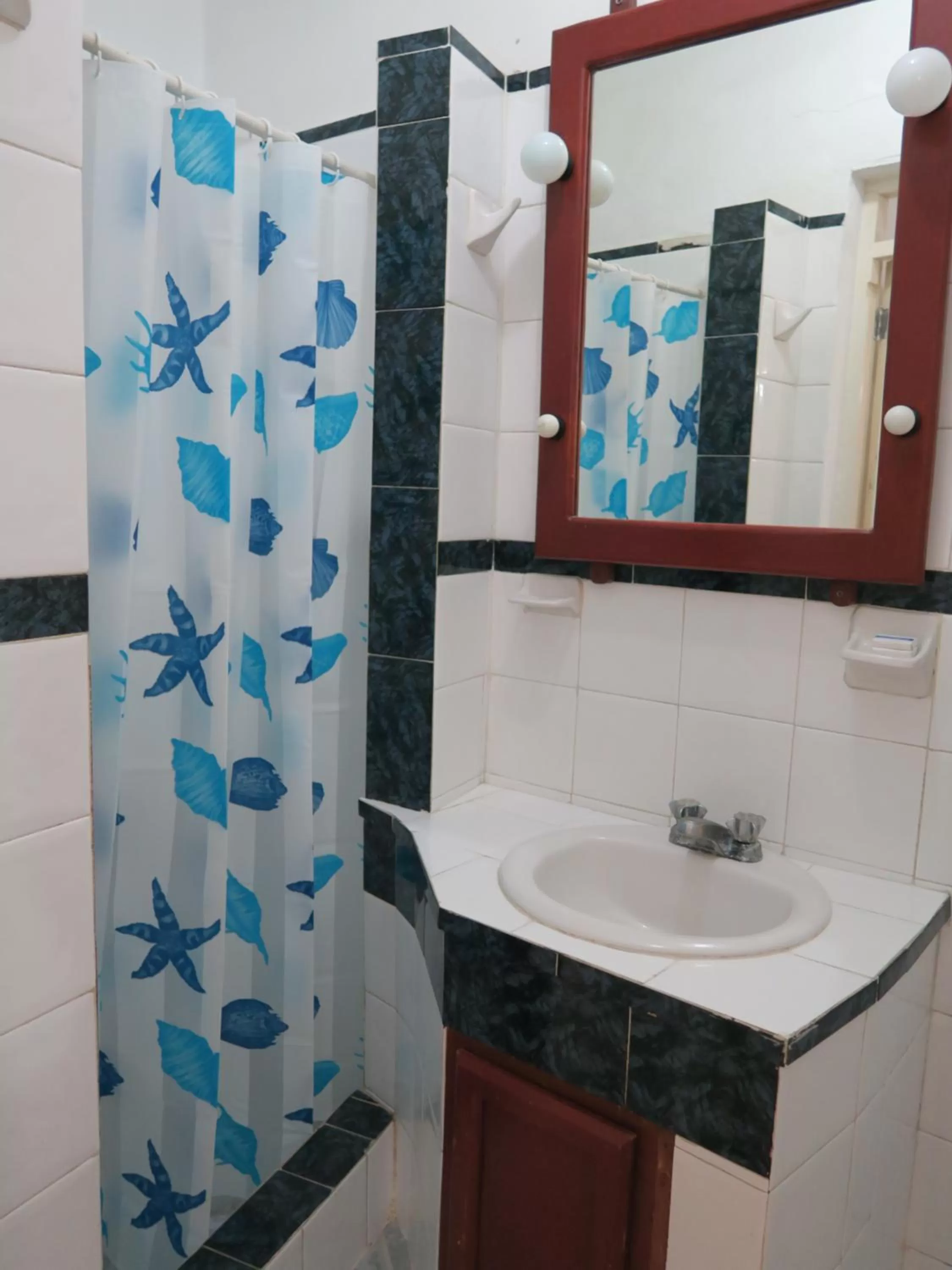 Bathroom in Hotel Club Rolling Stone