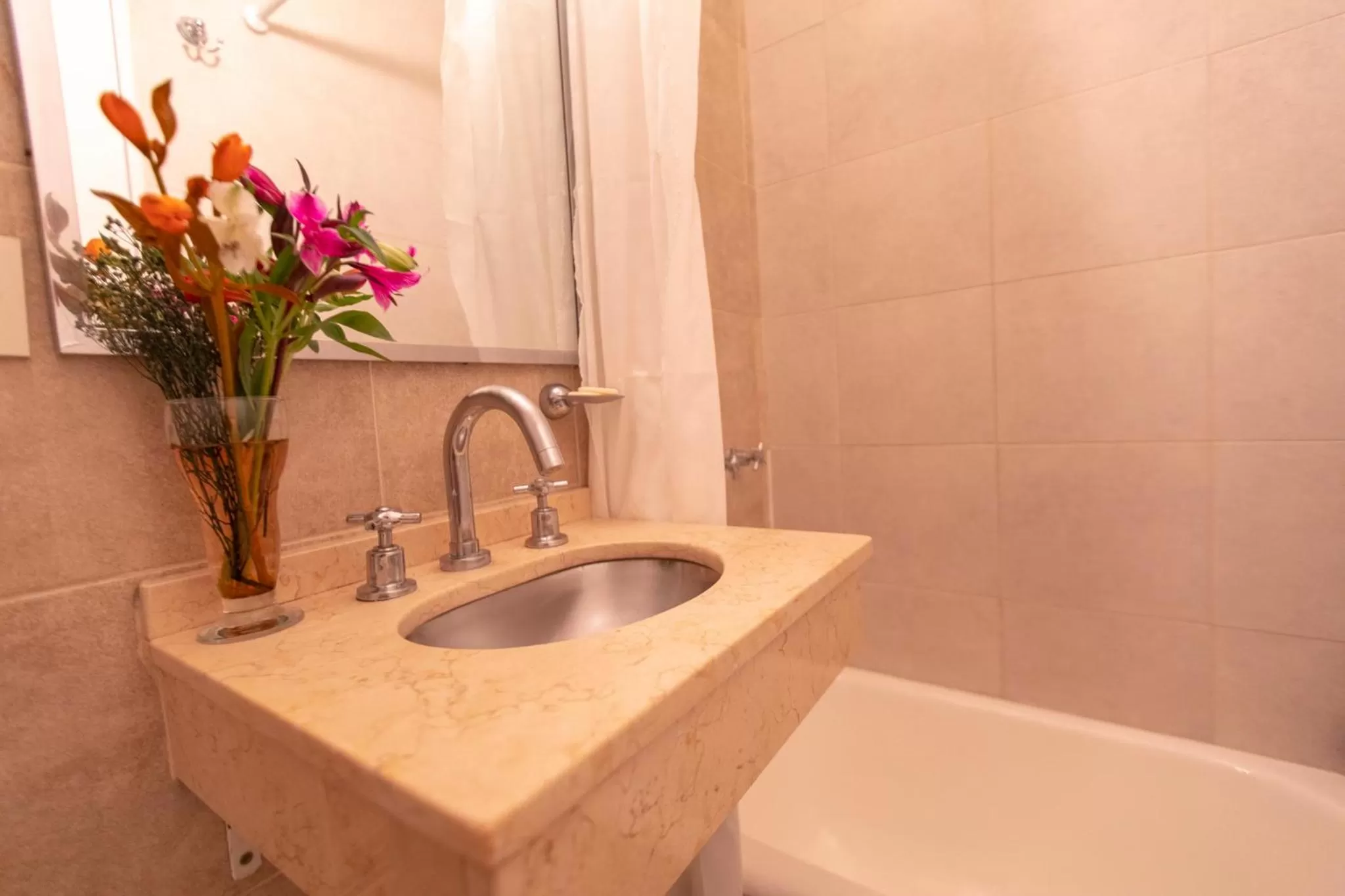 Bathroom in El Misti Hotel Buenos Aires Centro