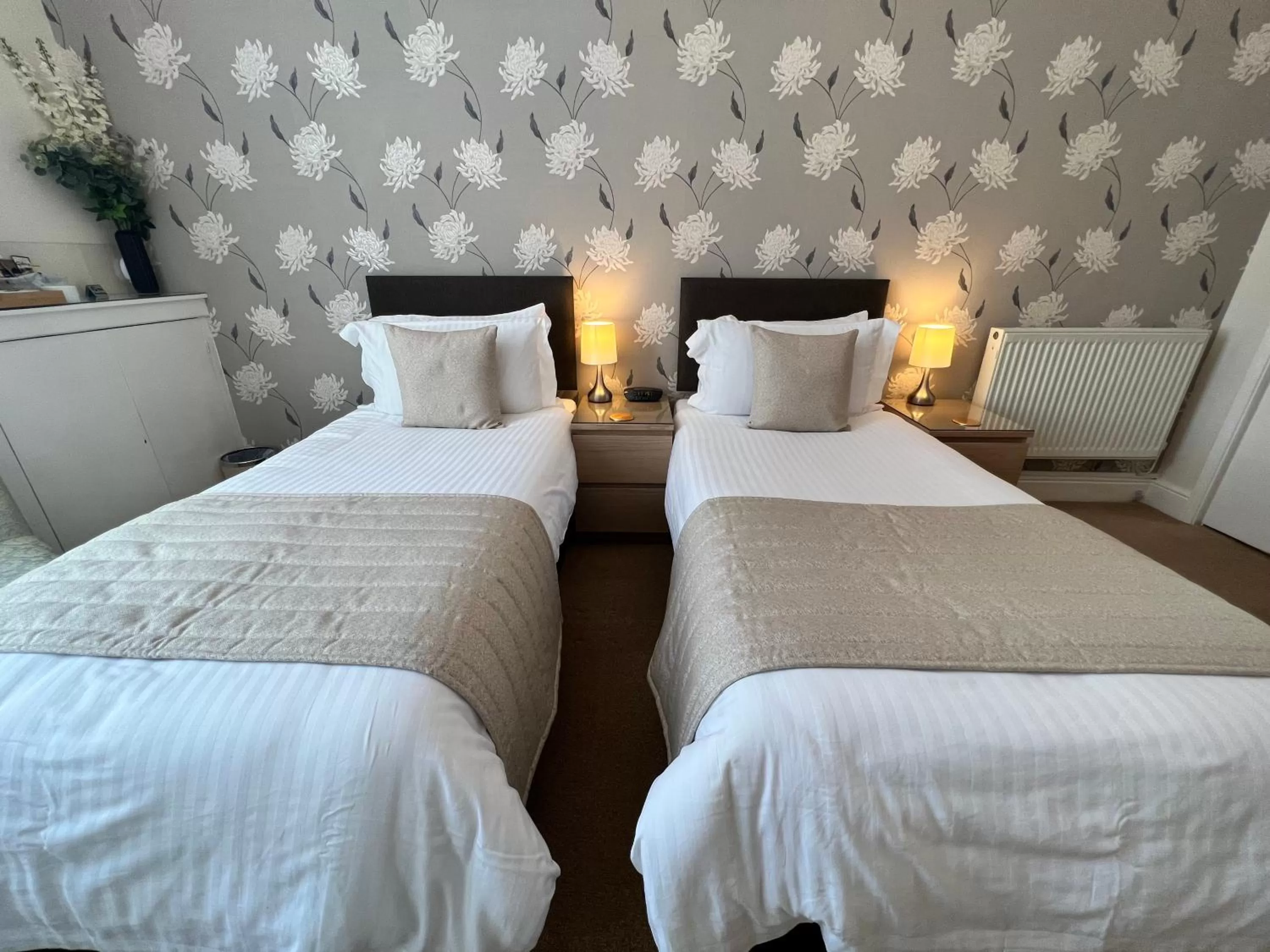 Bedroom, Bed in Birkdale Guest House