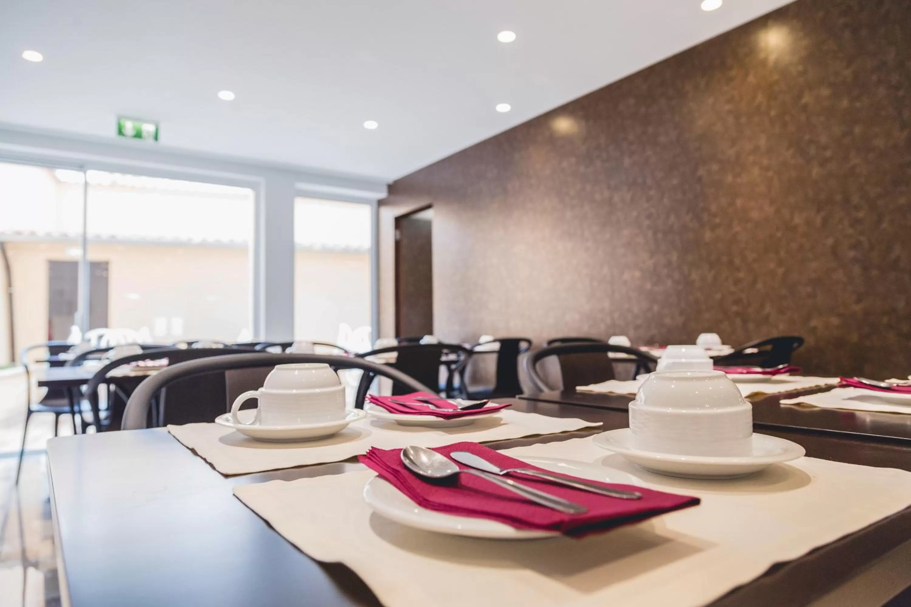 Breakfast in Hotel Aveiro Center by Alboi Group