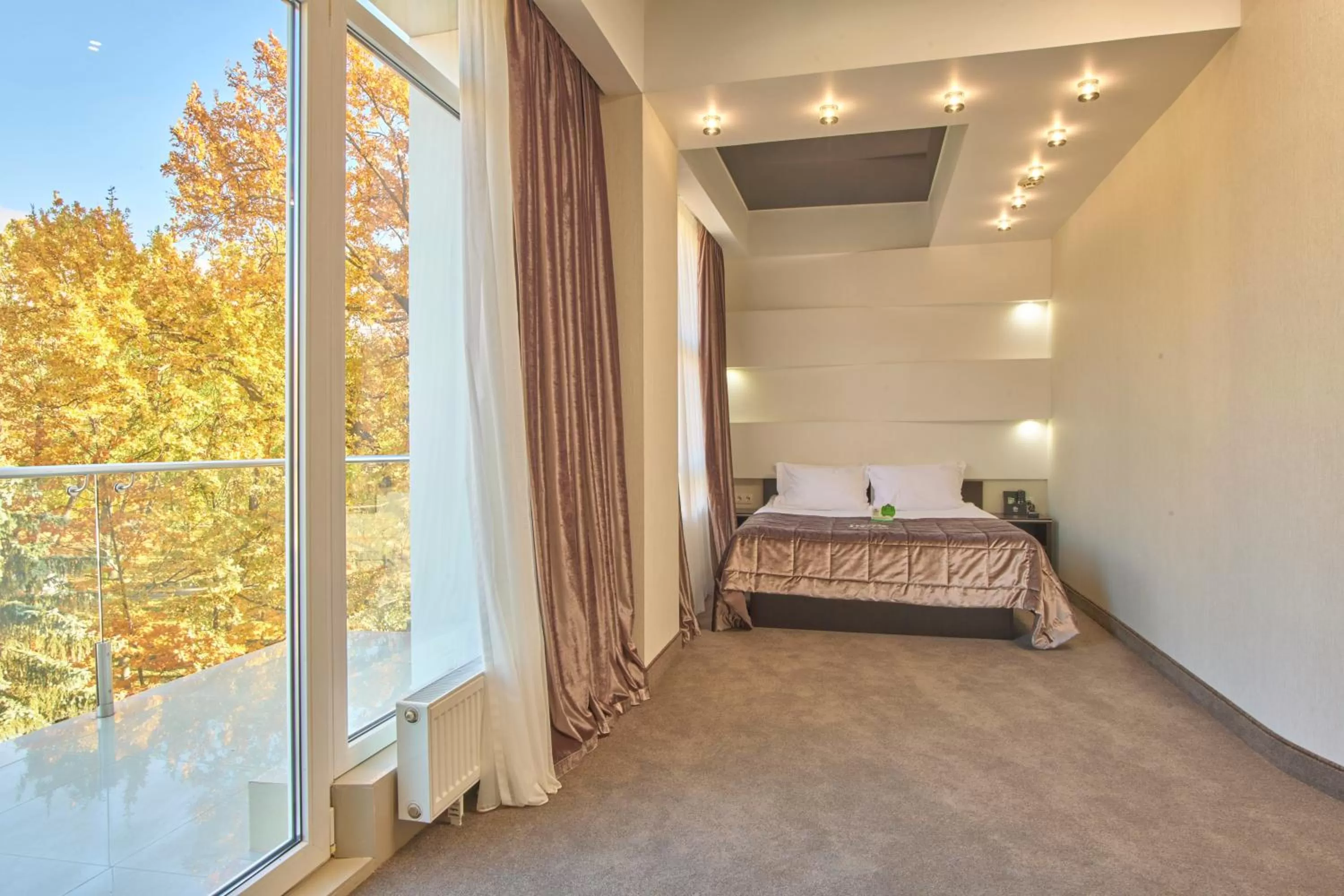 Bed in Hotel & Spa NEMO with dolphins