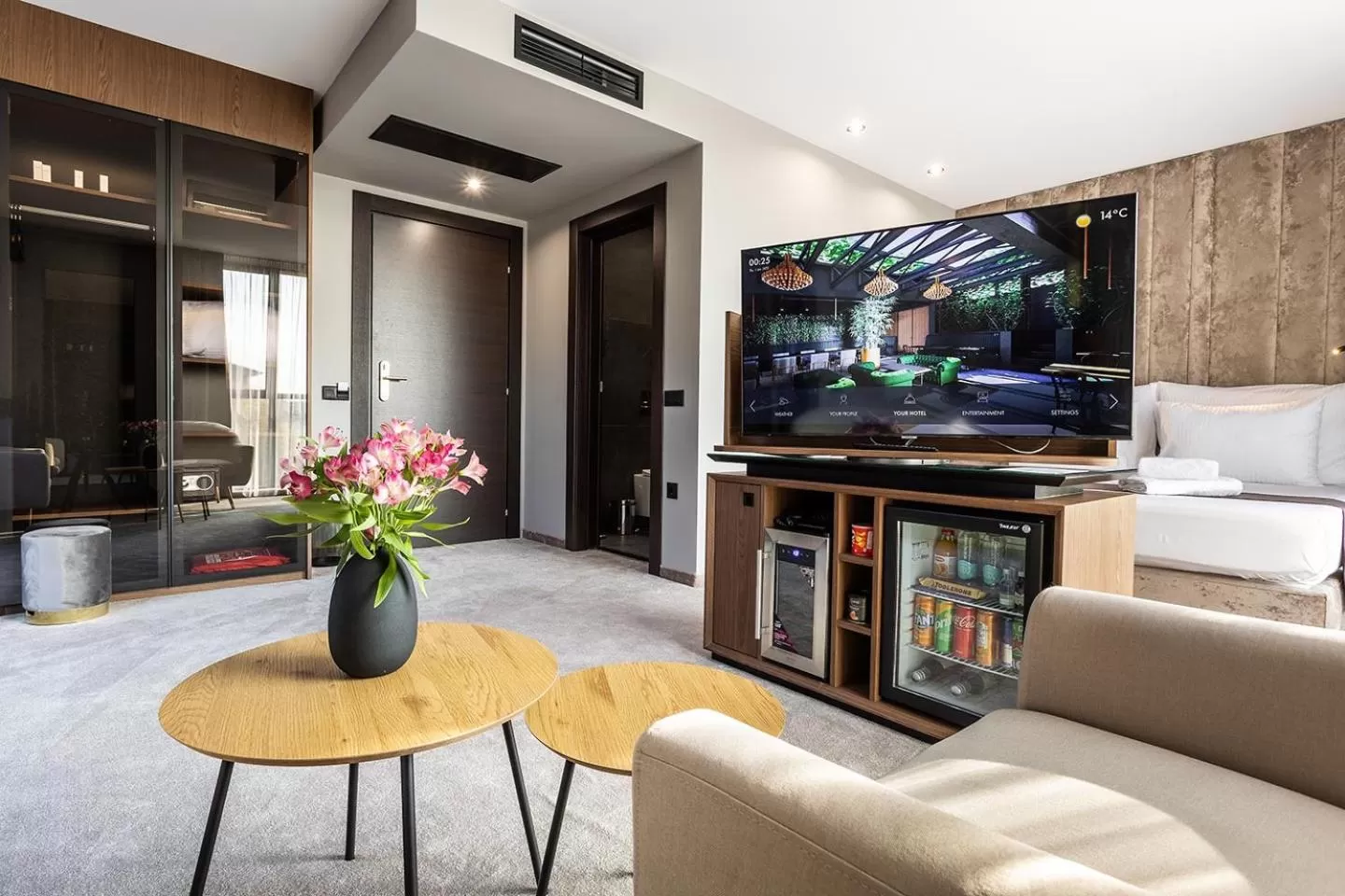 TV and multimedia in Abrazo Sofia Hotel by HMG