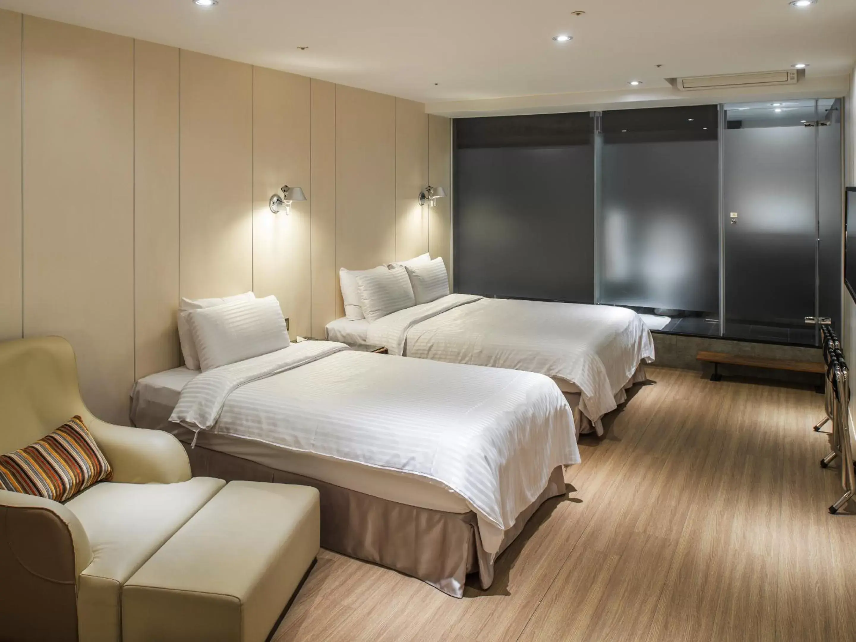 Twin Room with No Window in Hotel Relax I Twin Room with No Window in Hotel Relax I