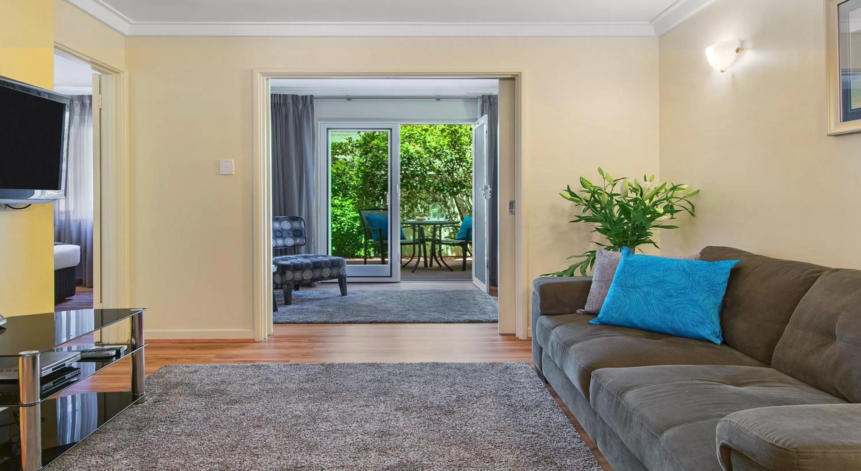 Patio in The Peninsula Riverside Serviced Apartments