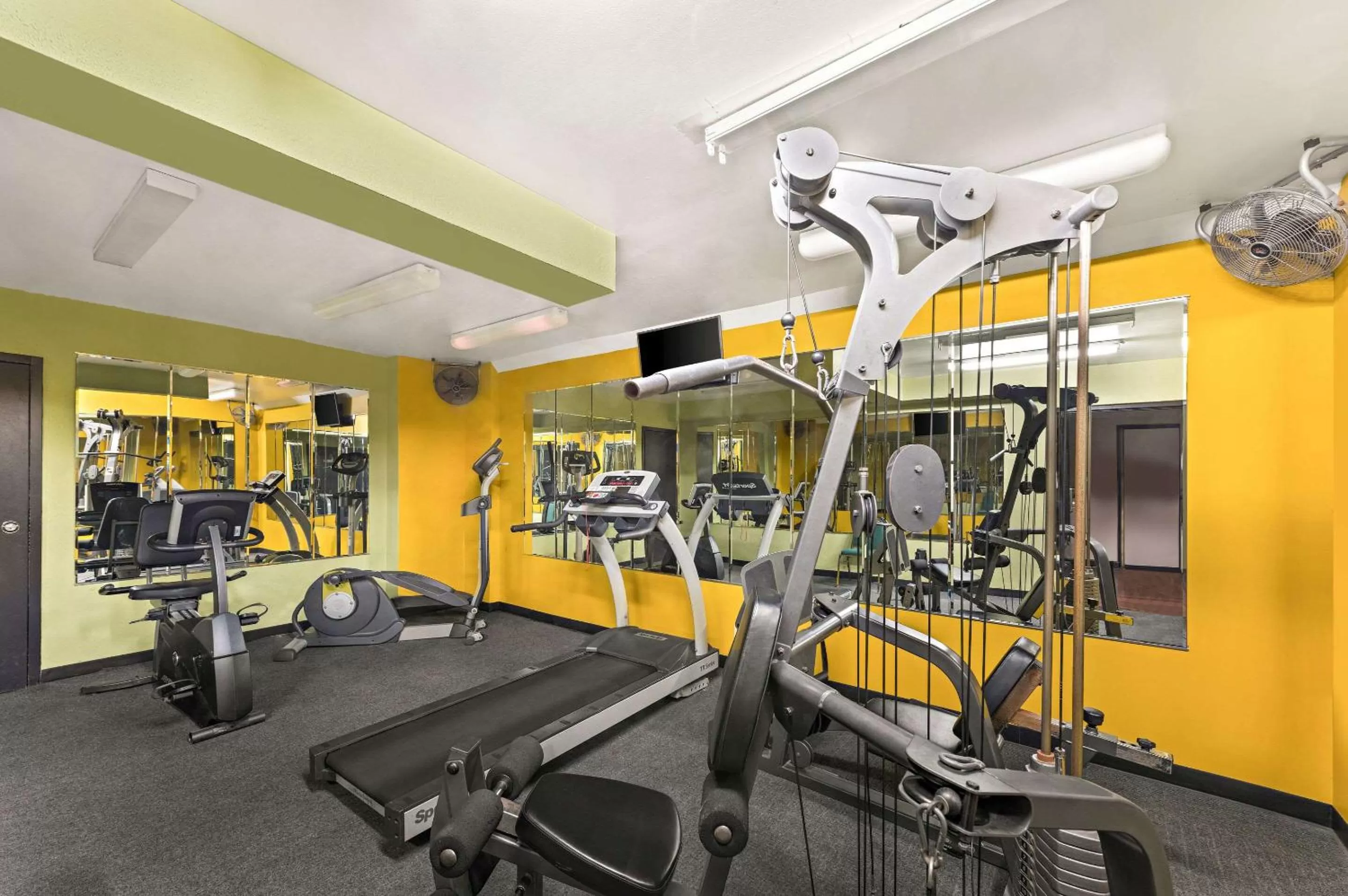 Fitness centre/facilities in Quality Inn & Suites Council Bluffs - Omaha East