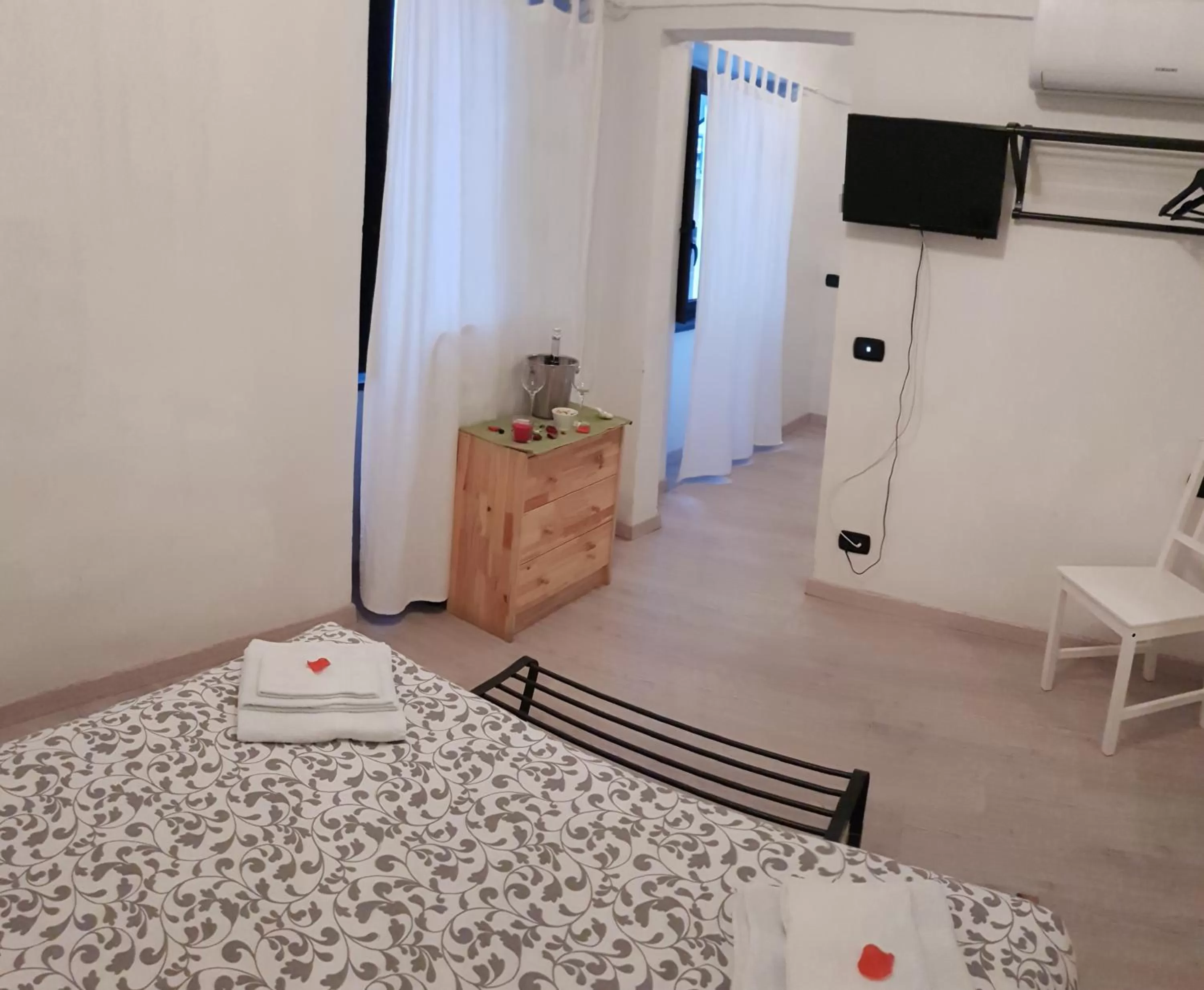 Certificate/Award, Bed in Il Daviduccio