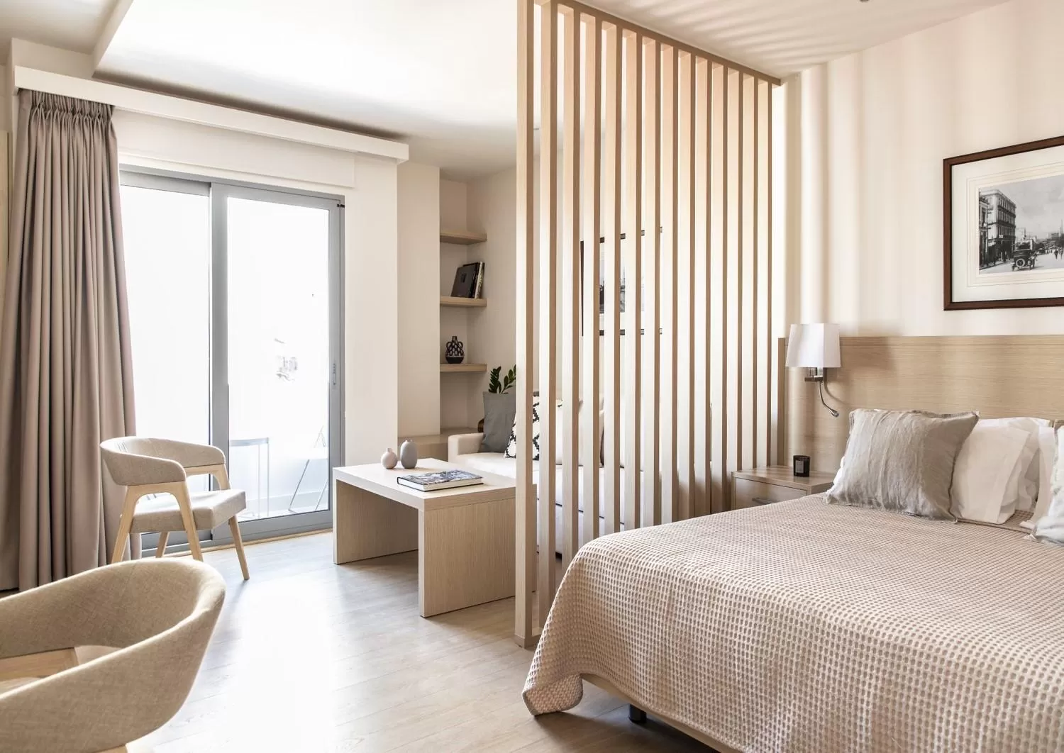 Photo of the whole room, Bed in Gallery Suites & Residences Piraeus