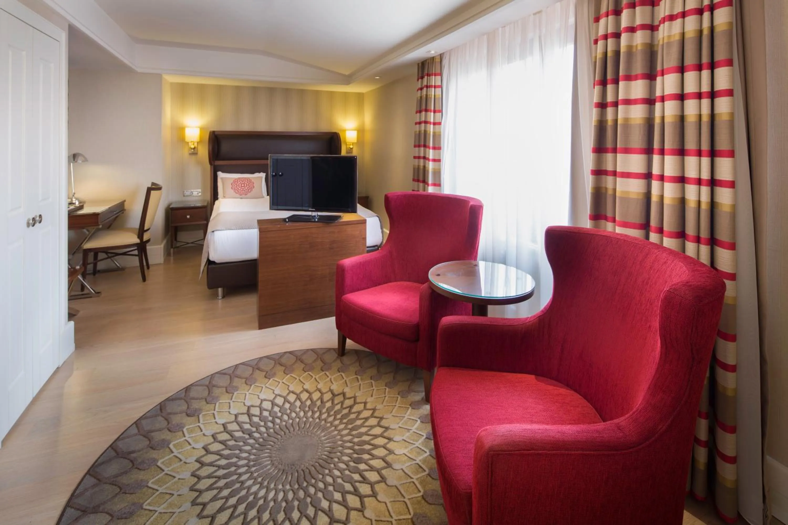 Photo of the whole room in Titanic Comfort Sisli