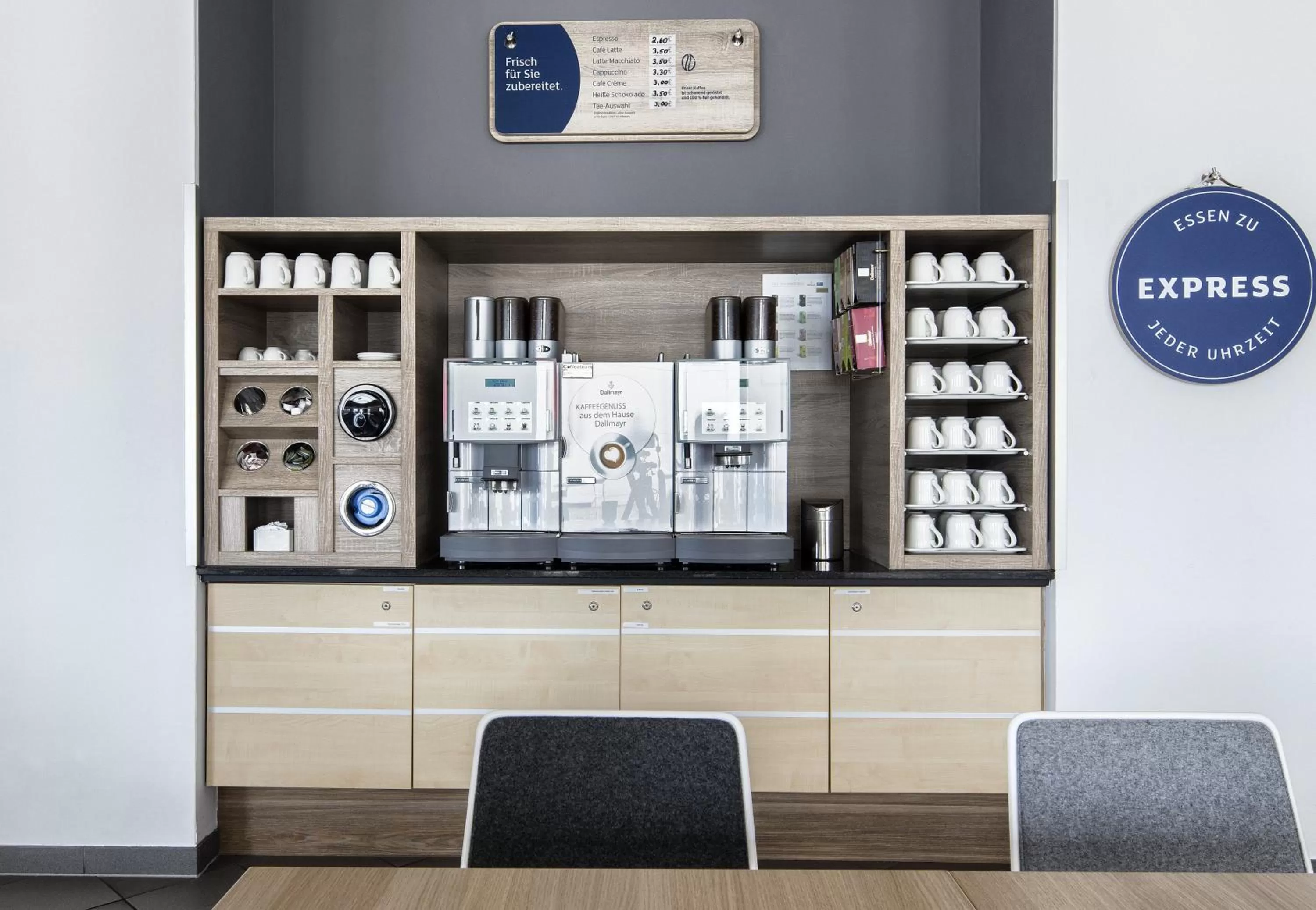 Breakfast in Holiday Inn Express München Messe by IHG