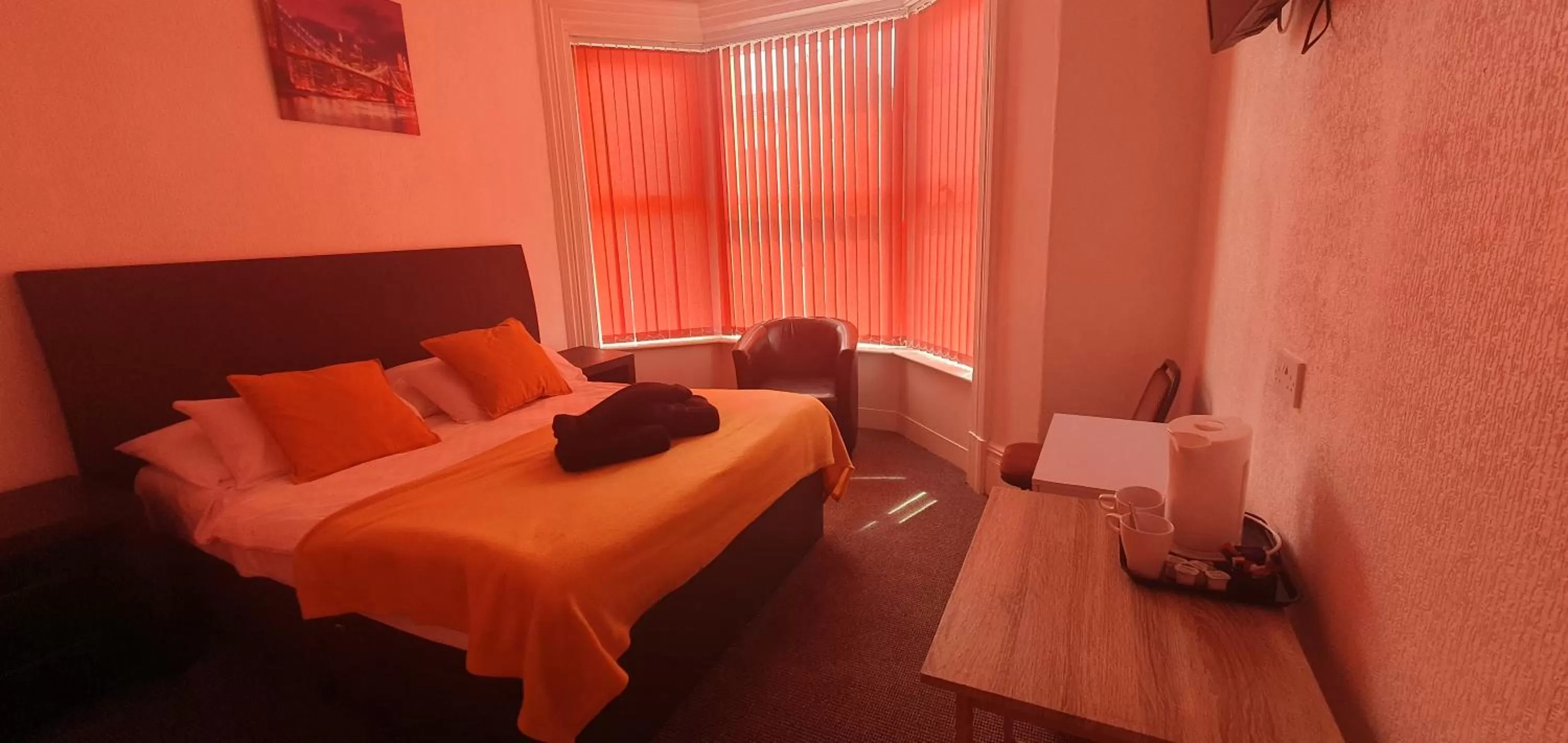 Bed in Palm Beach Hotel by the Sea