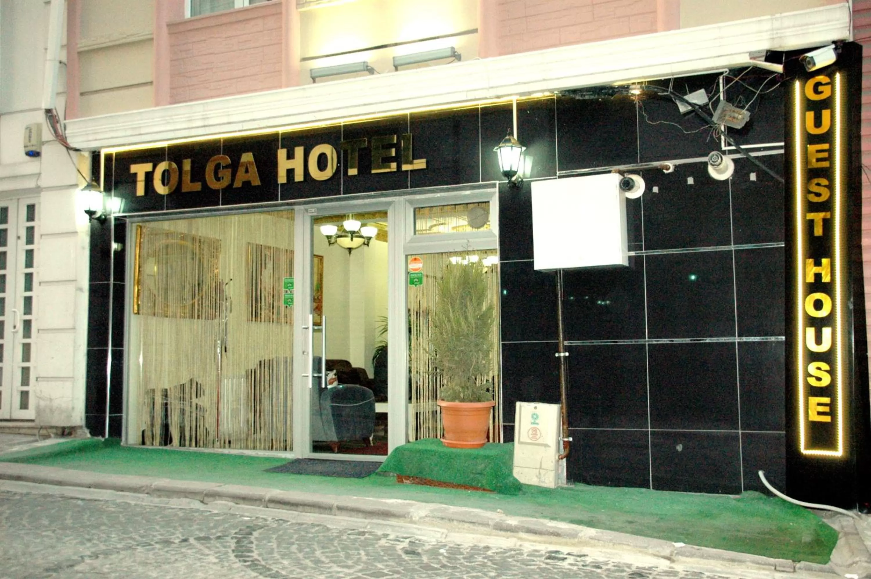 Decorative detail in Tolga Hotel