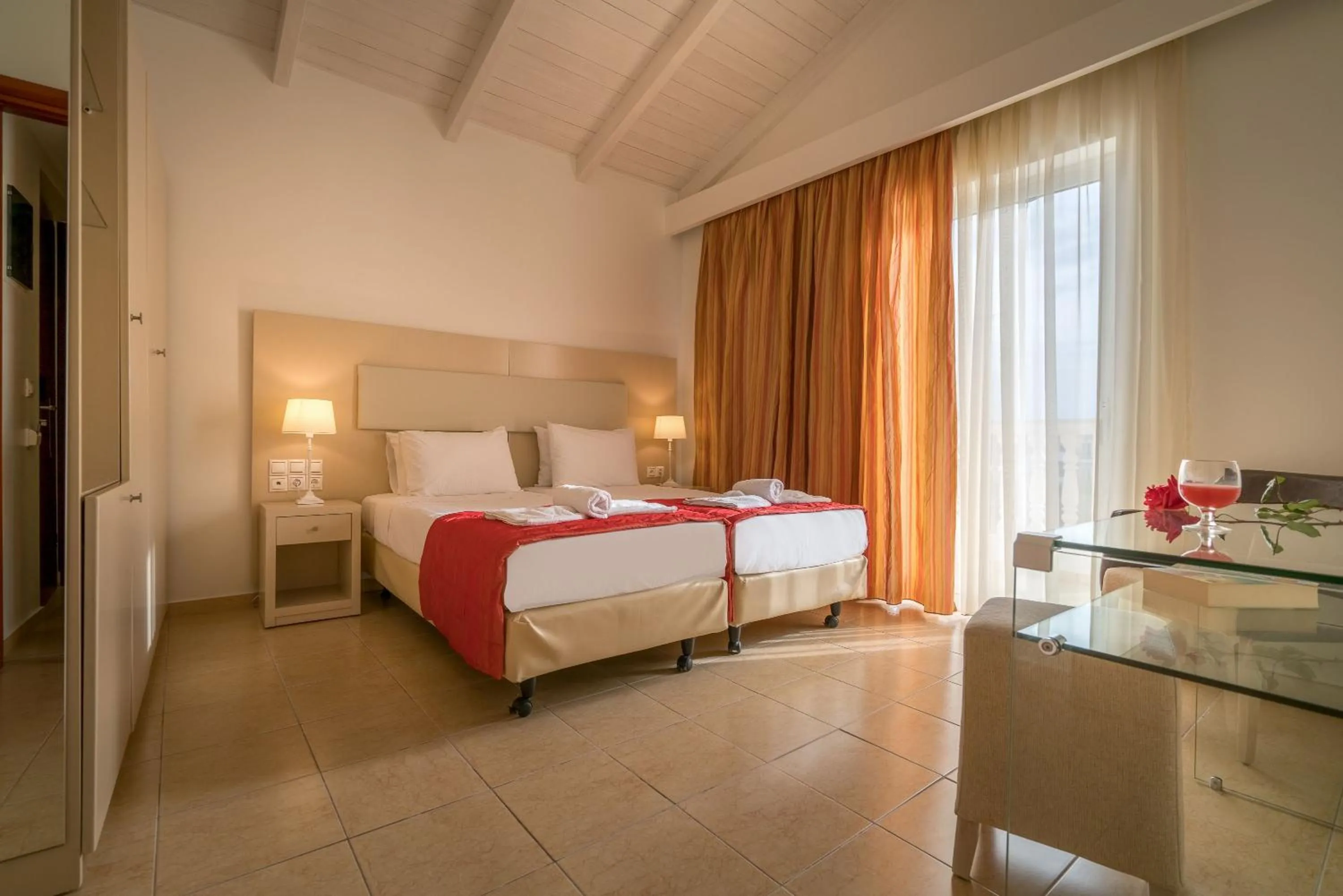 Bedroom, Bed in Galaxy Beach Resort BW Premier Collection