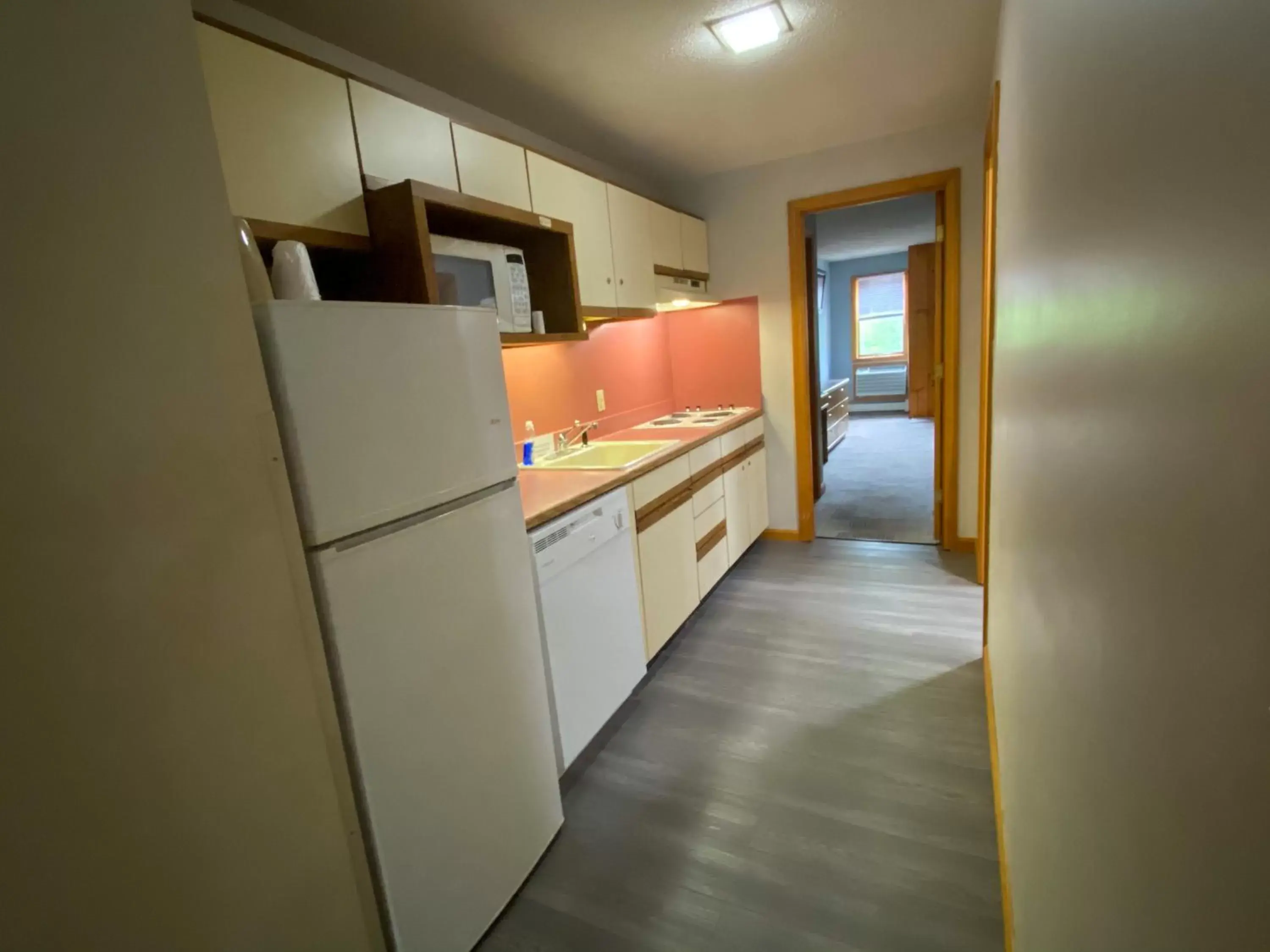 Queen Suite - Non-Smoking in Travelodge by Wyndham Lincoln Near White Mountain Queen Suite - Non-Smoking in Travelodge by Wyndham Lincoln Near White Mountain