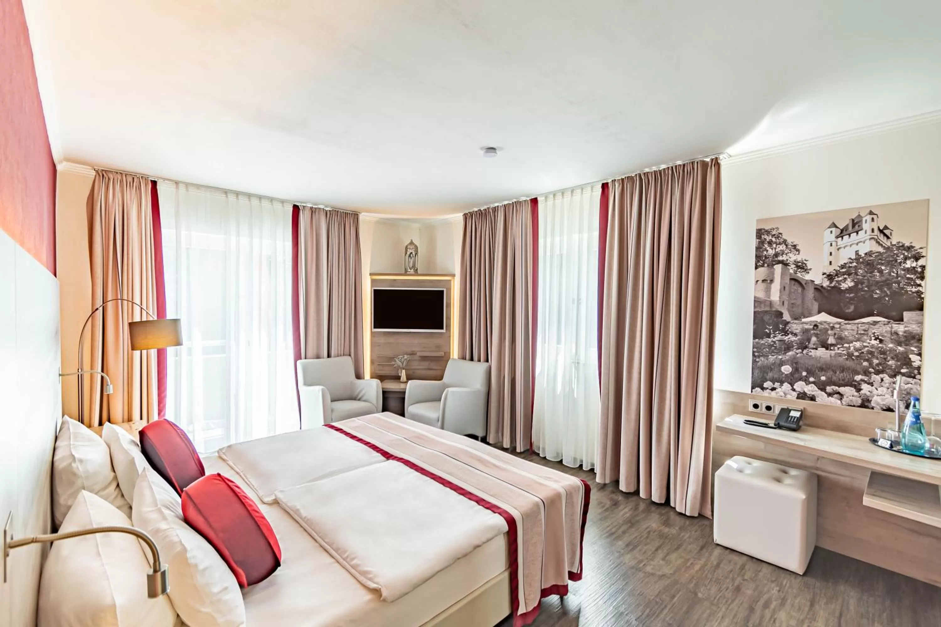 Photo of the whole room, Bed in Parkhotel Sonnenberg