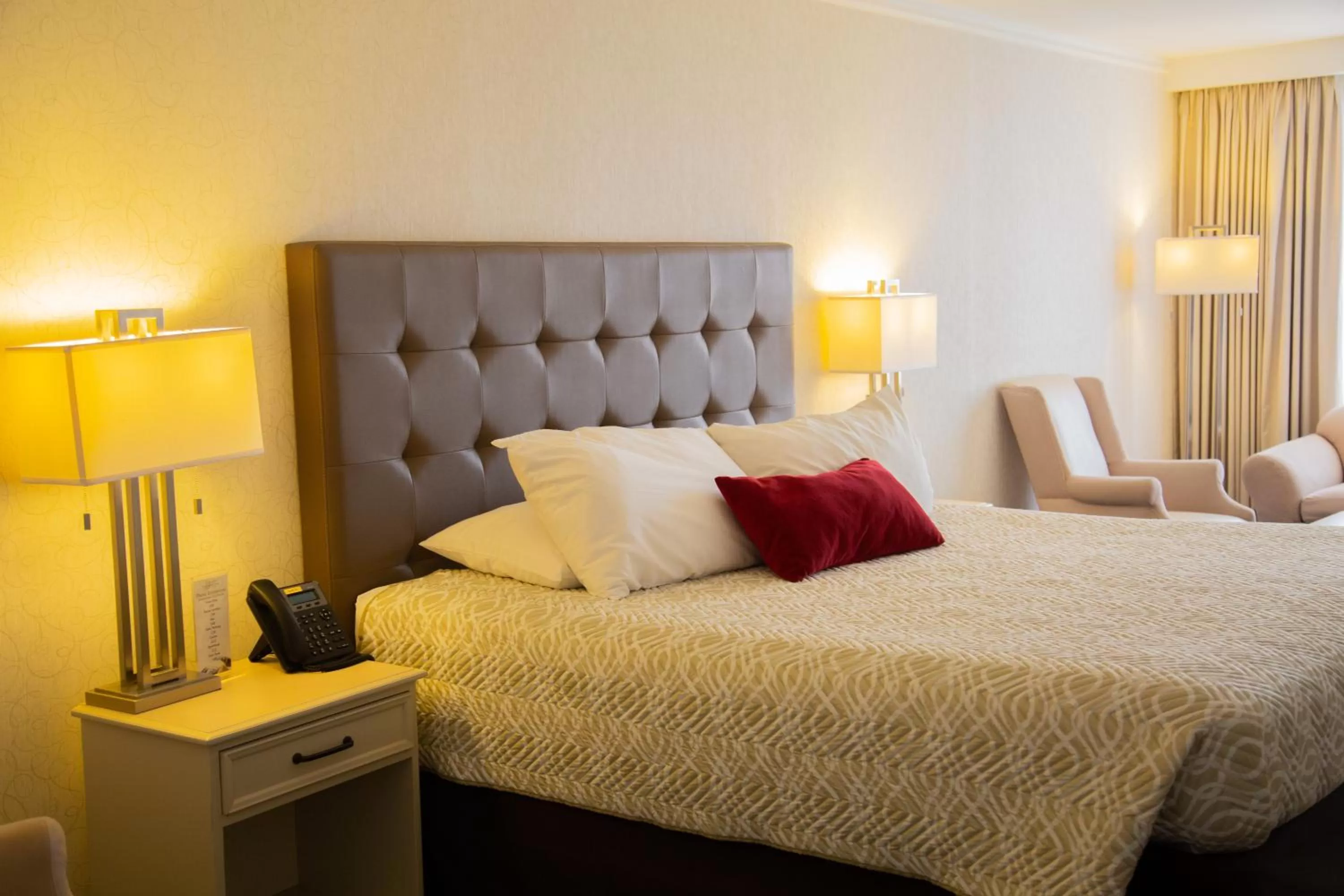 Bed in Taormina Hotel and Casino-Adults Only