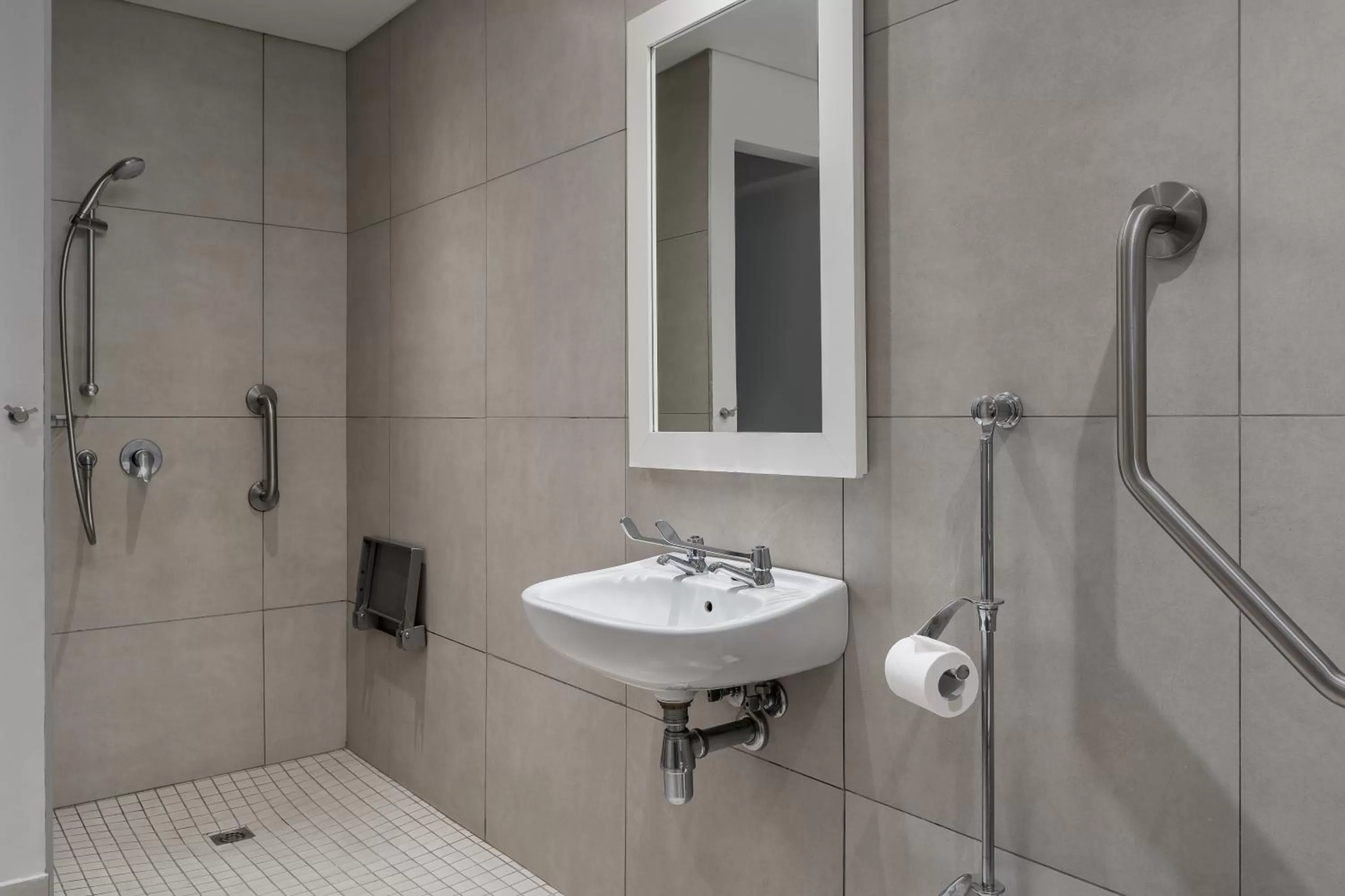 Shower in Protea Hotel by Marriott Cape Town Sea Point