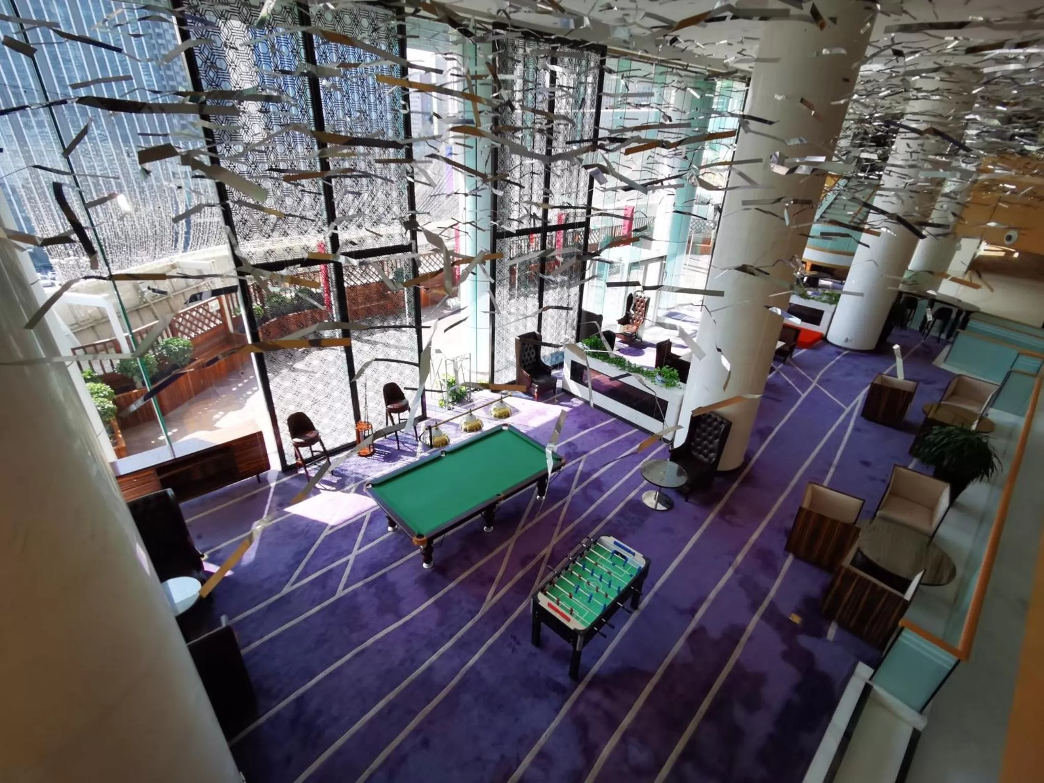 Lounge or bar in Holiday Inn Shijiazhuang Central by IHG