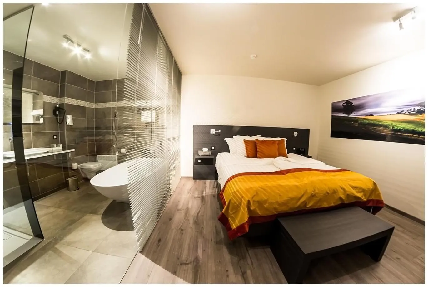 Bathroom, Bed in B&B Abalona