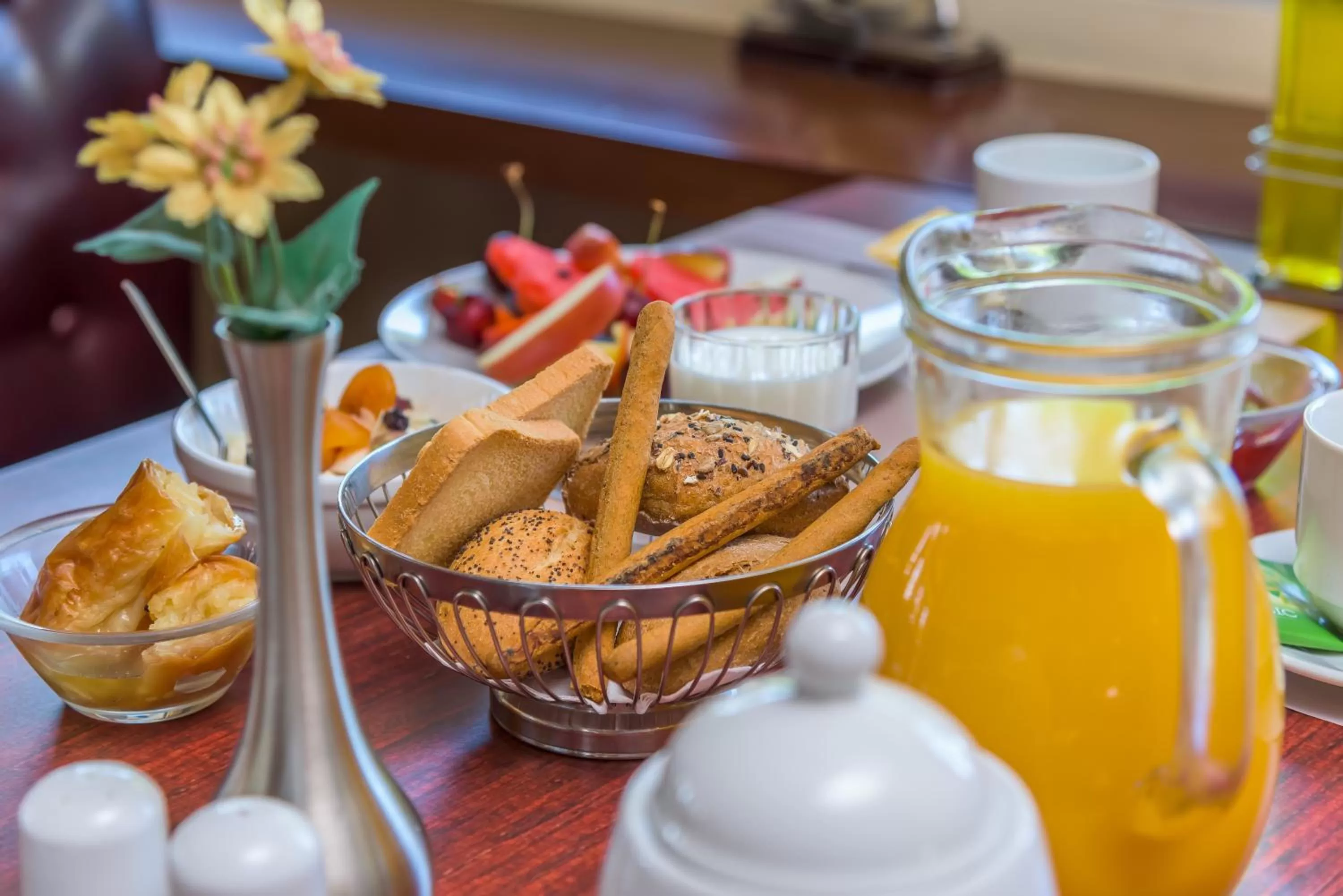 Breakfast in Avalon Airport Hotel Thessaloniki