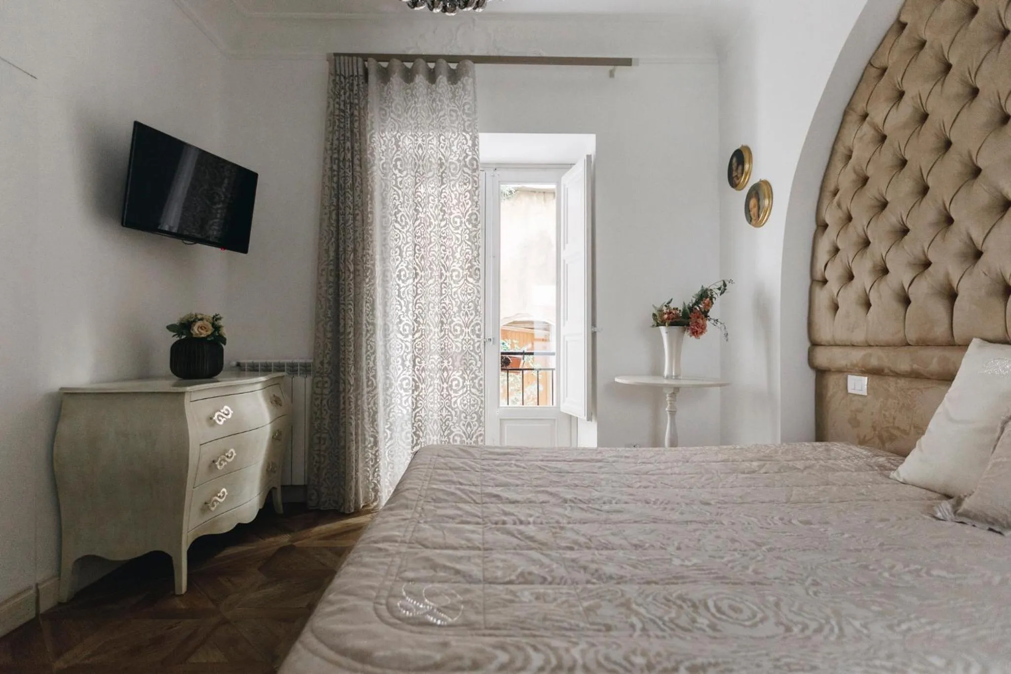 Photo of the whole room, Bed in B&B Palazzo del Teatro