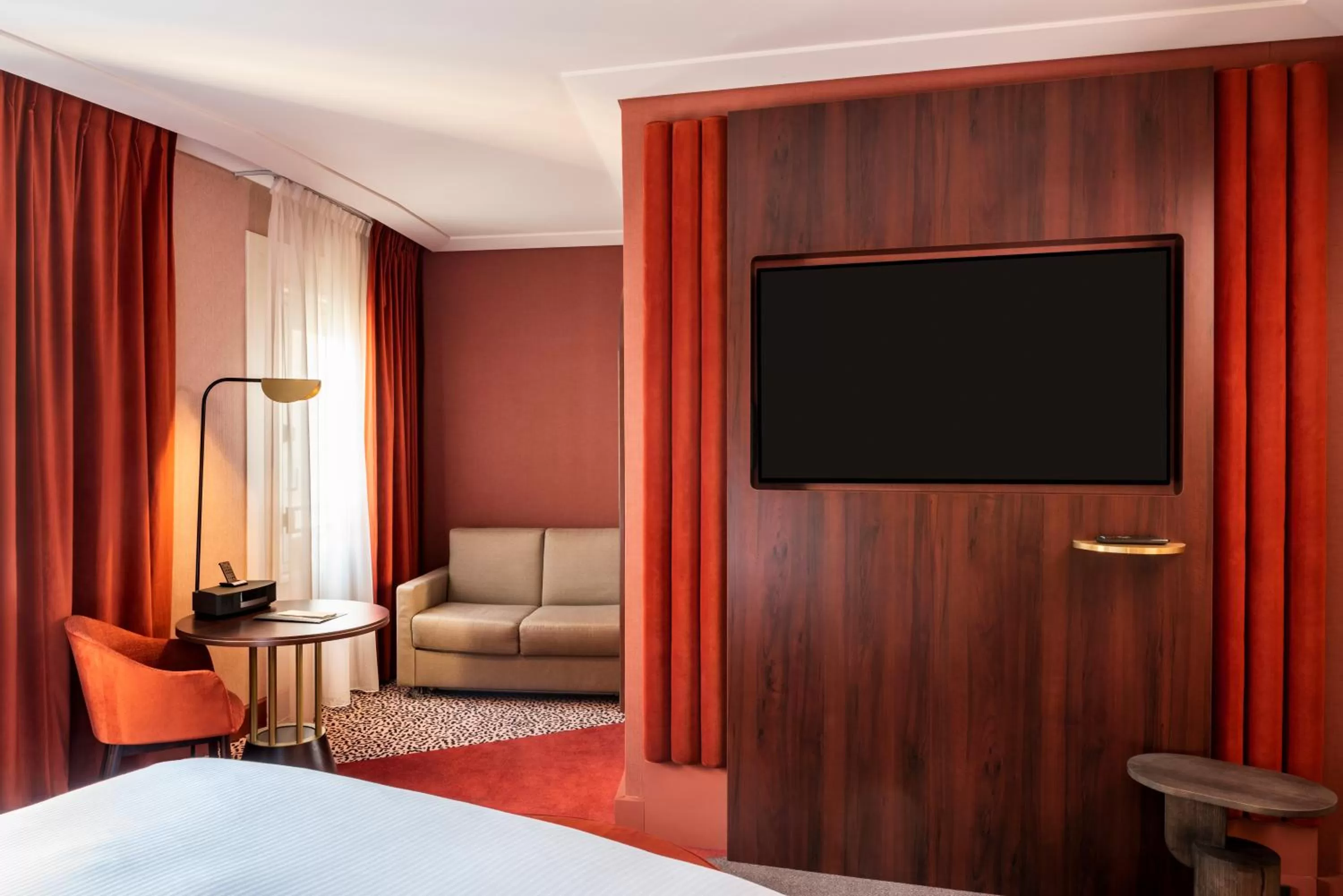 Seating area, Bed in Nest Hotel Paris la Défense - MGallery Collection