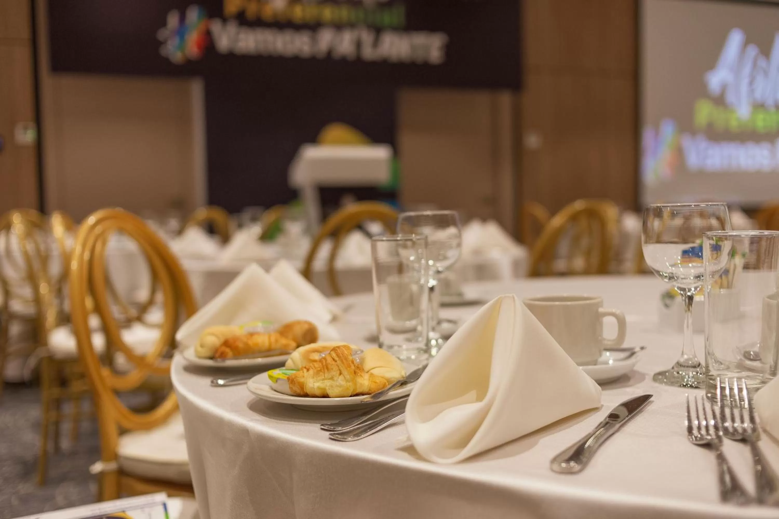 Meeting/conference room in Holiday Inn Express Cartagena Manga by IHG