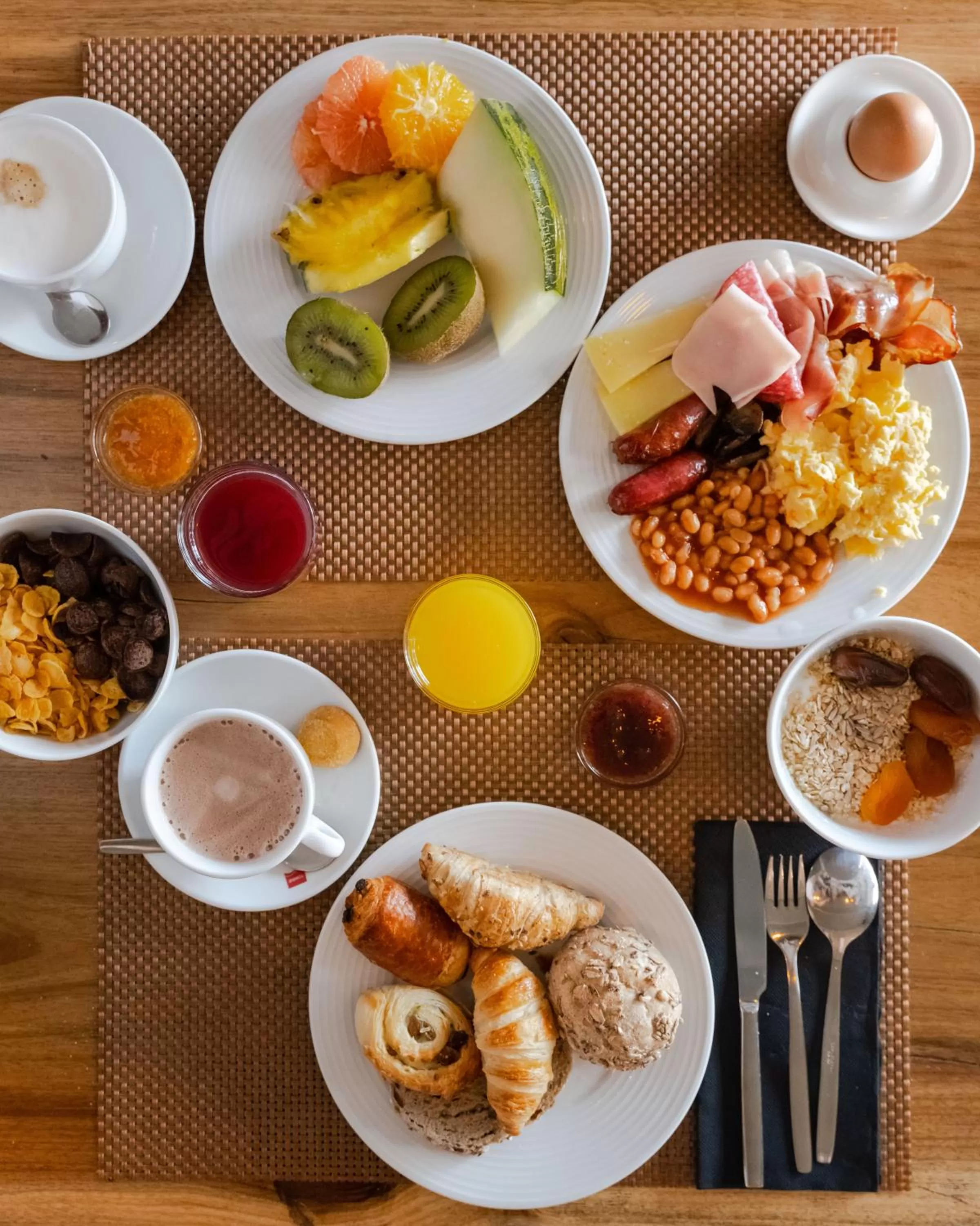 Breakfast in 9Hotel Mercy