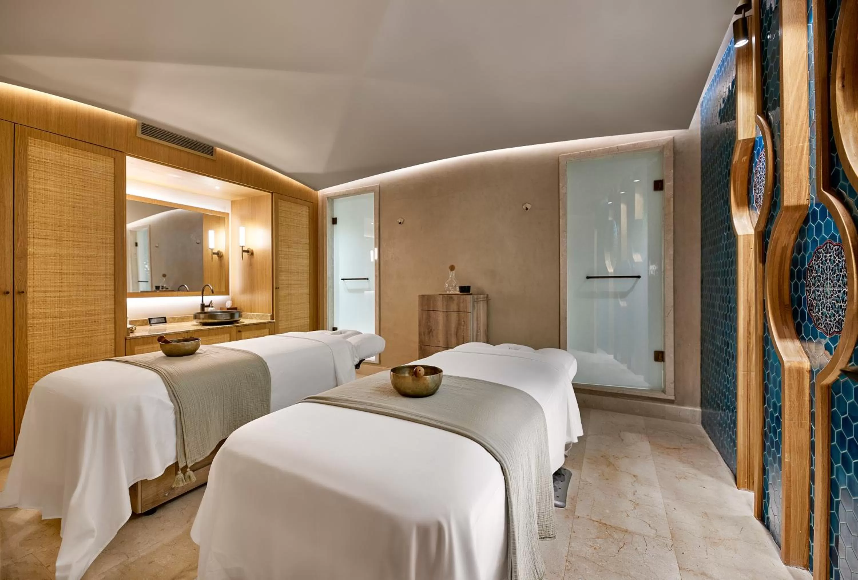 Massage, Bed in Six Senses Kocatas Mansions