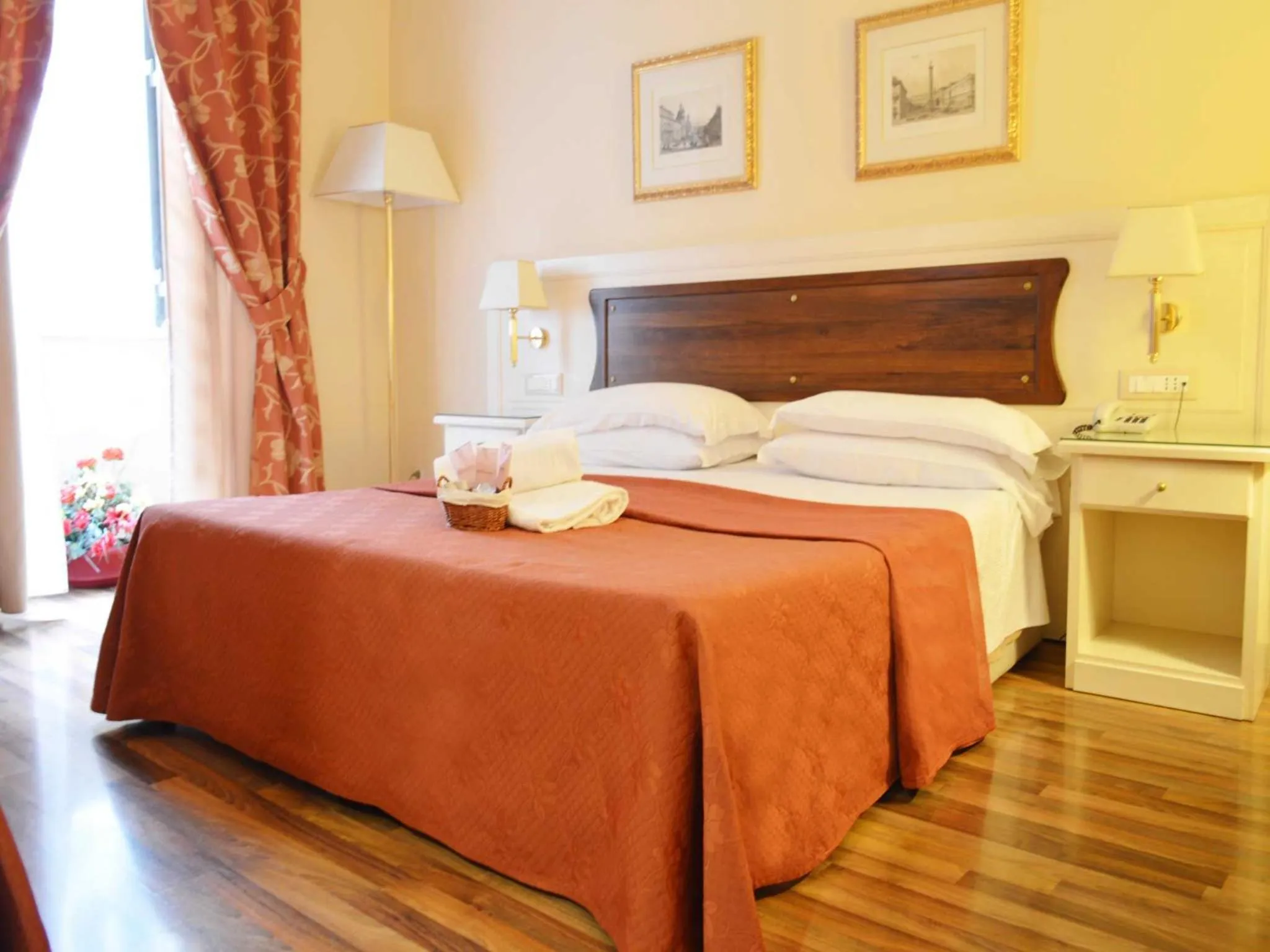 Photo of the whole room, Bed in Residenza Domiziano