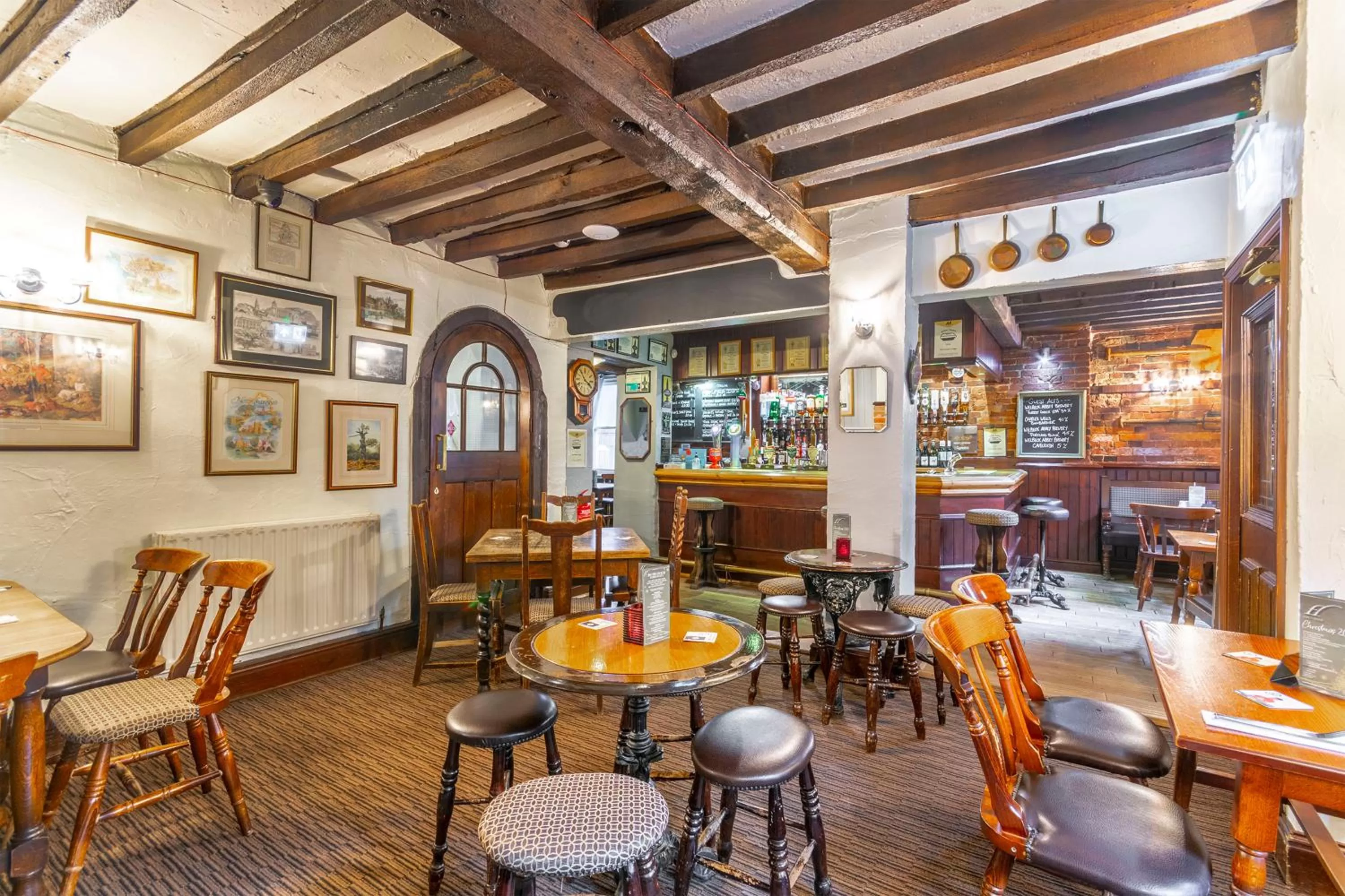 Restaurant/places to eat in The Forest Lodge