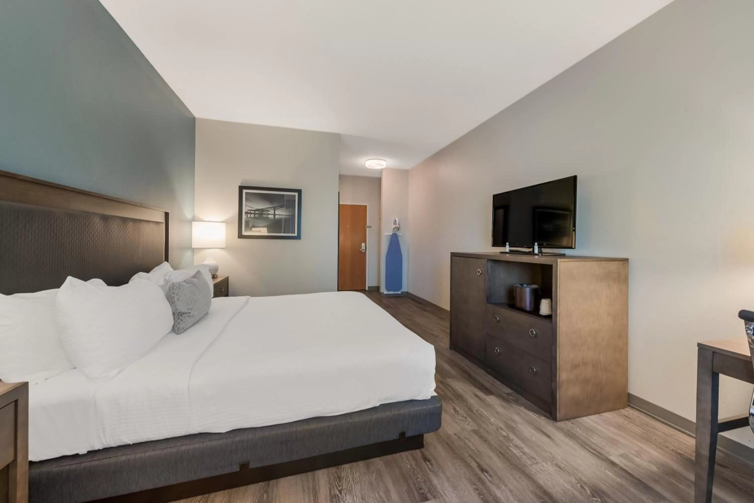 Bed in SureStay Plus Hotel by Best Western Highland Poughkeepsie