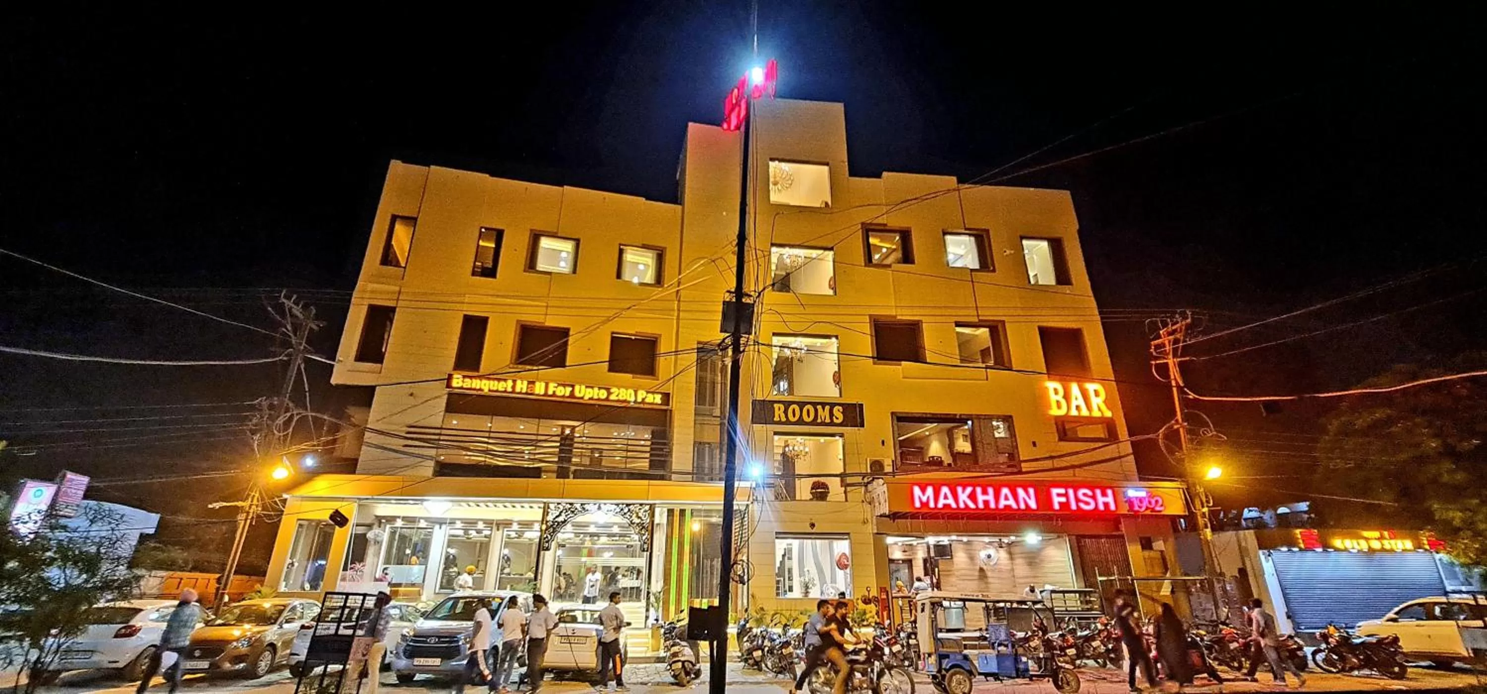 Property building in Hotel Makhan Residency
