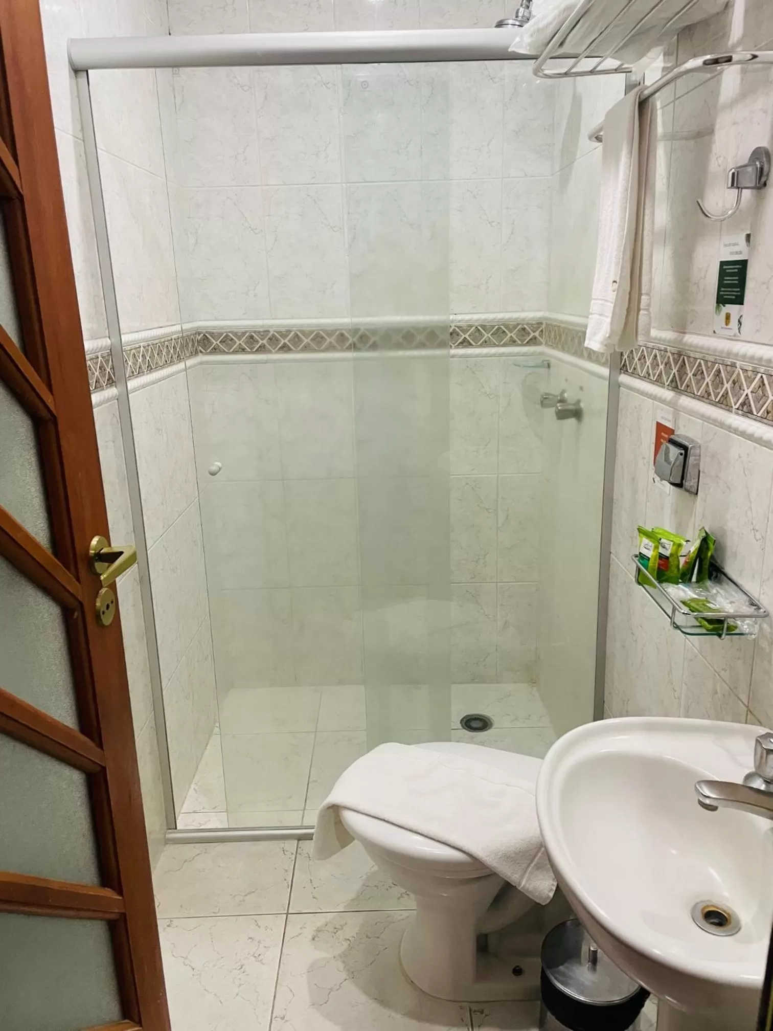 Bathroom in Gran Chevalier Hotel